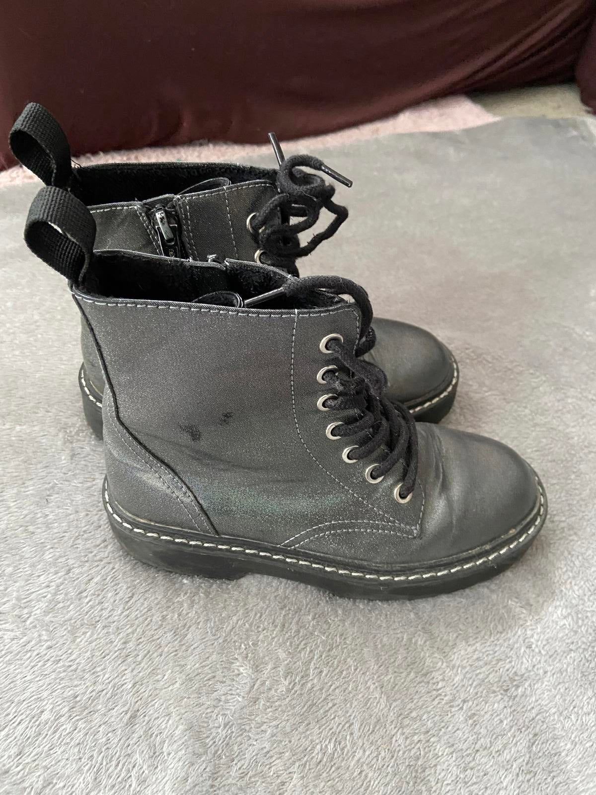 H&M Girls Size 1 UK Grey Glitter Combat Boots Side Zip Ankle Booties size 1