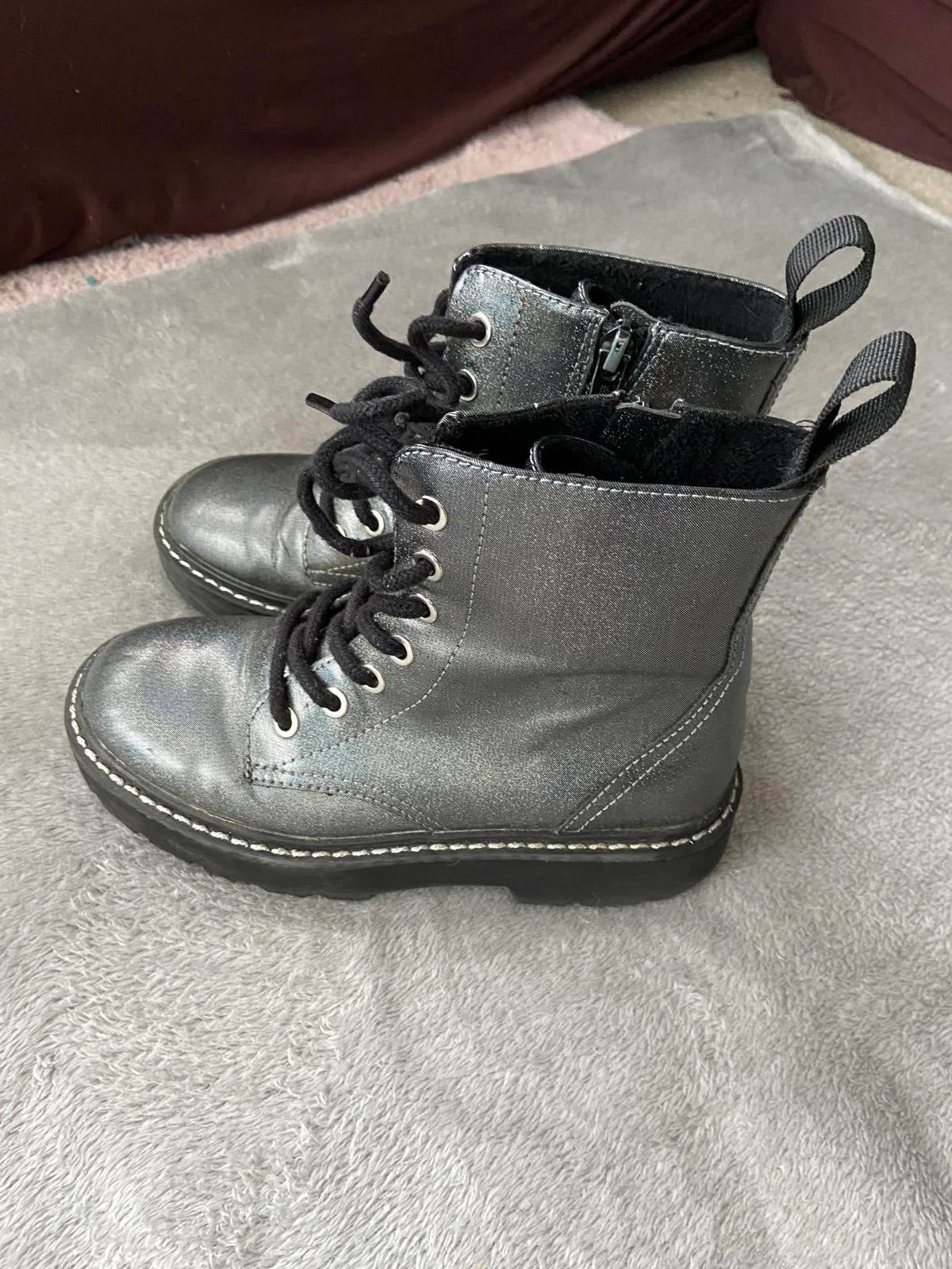 H&M Girls Size 1 UK Grey Glitter Combat Boots Side Zip Ankle Booties size 1