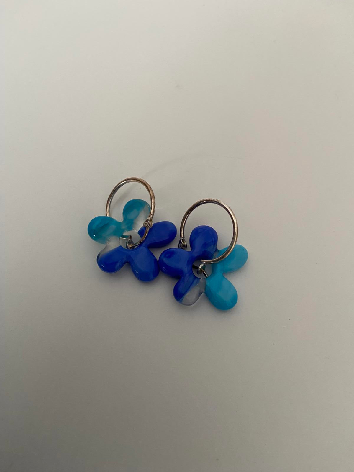Pair of Dangling Flower Earrings - Blue, Clear & Turquoise Resin