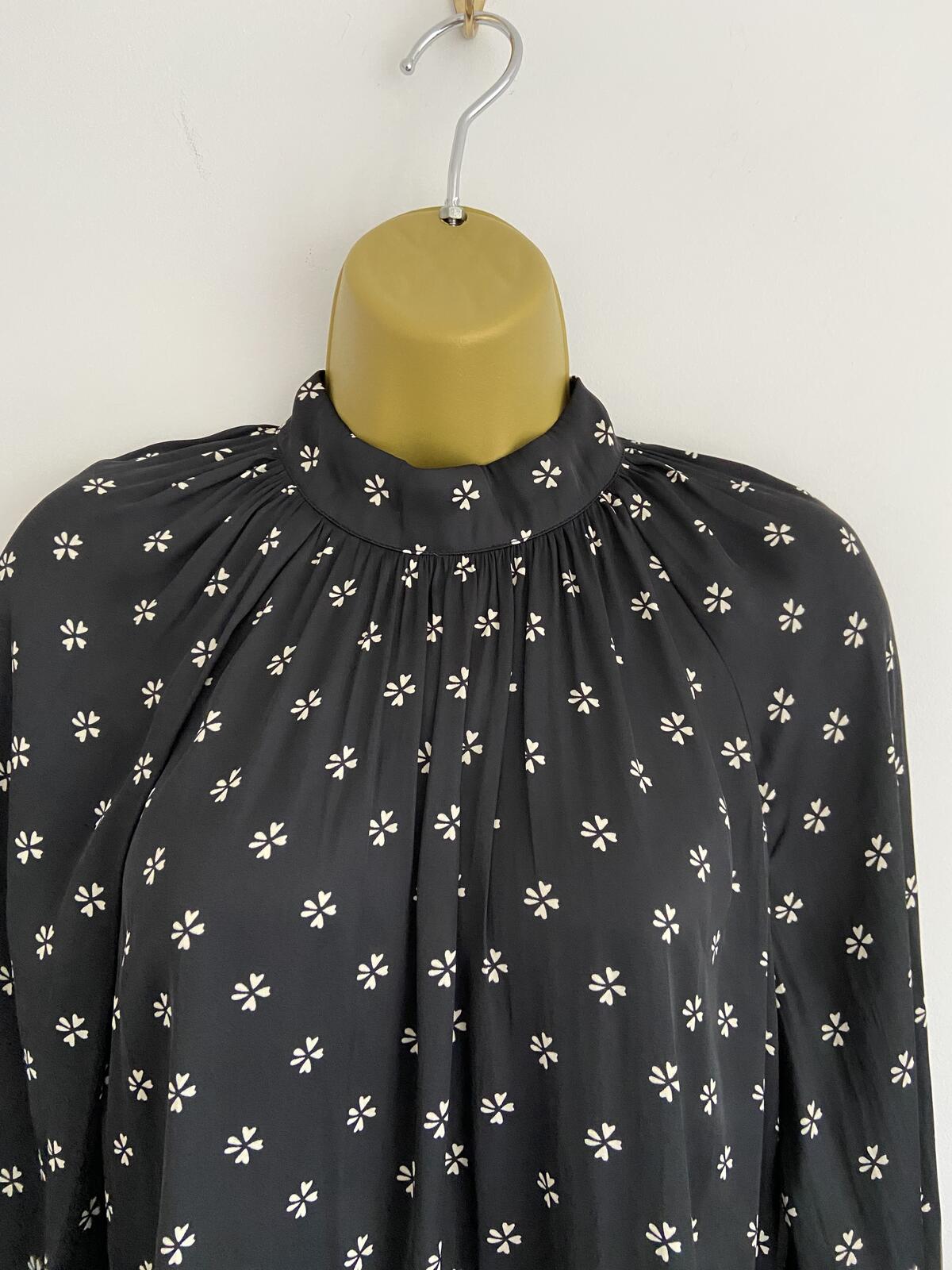 Gap Black Clover Print High Neck Silk-Feel Blouse - Size XS