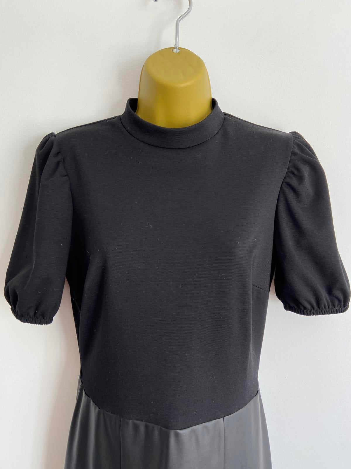 Dorothy Perkins “TALL” Black Dress – UK Size 8