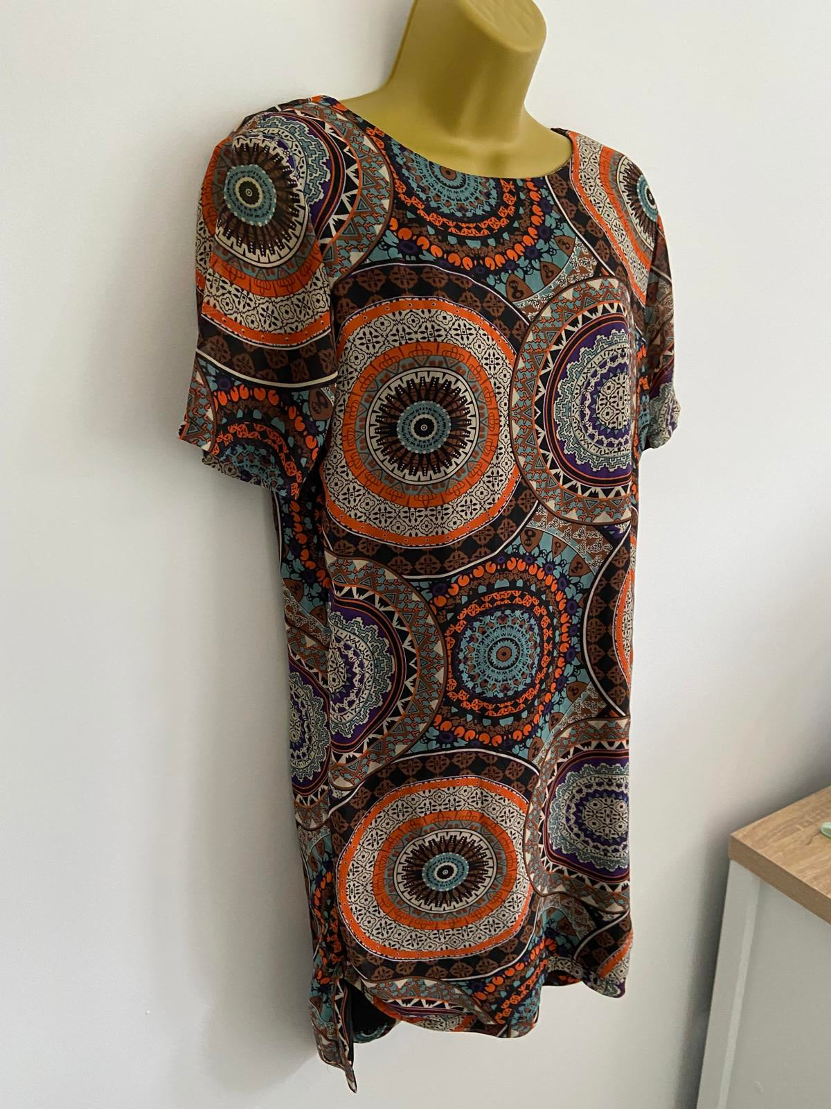 Boohoo Mandala Print Shift Dress / Tunic - Scoop Neck, Zip Back, Size 8