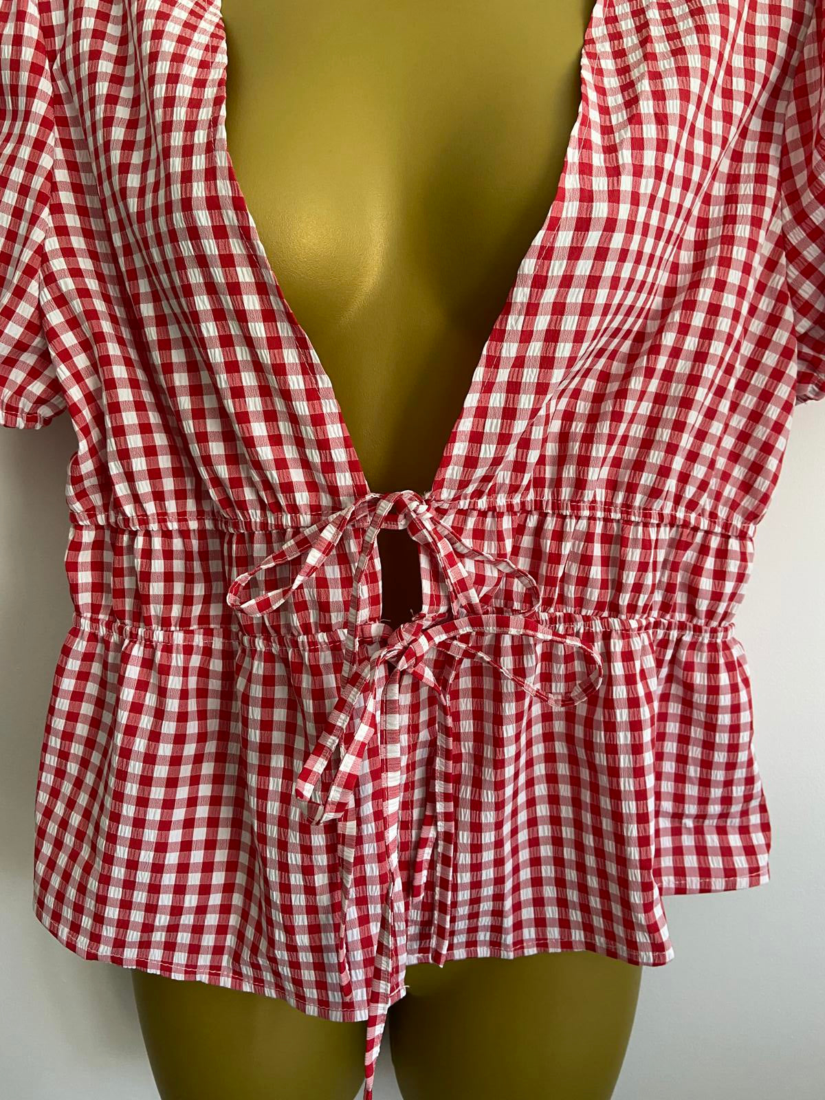SHEIN Red & White Gingham Tie-Front Blouse, Puff Sleeve, Size Large (L)