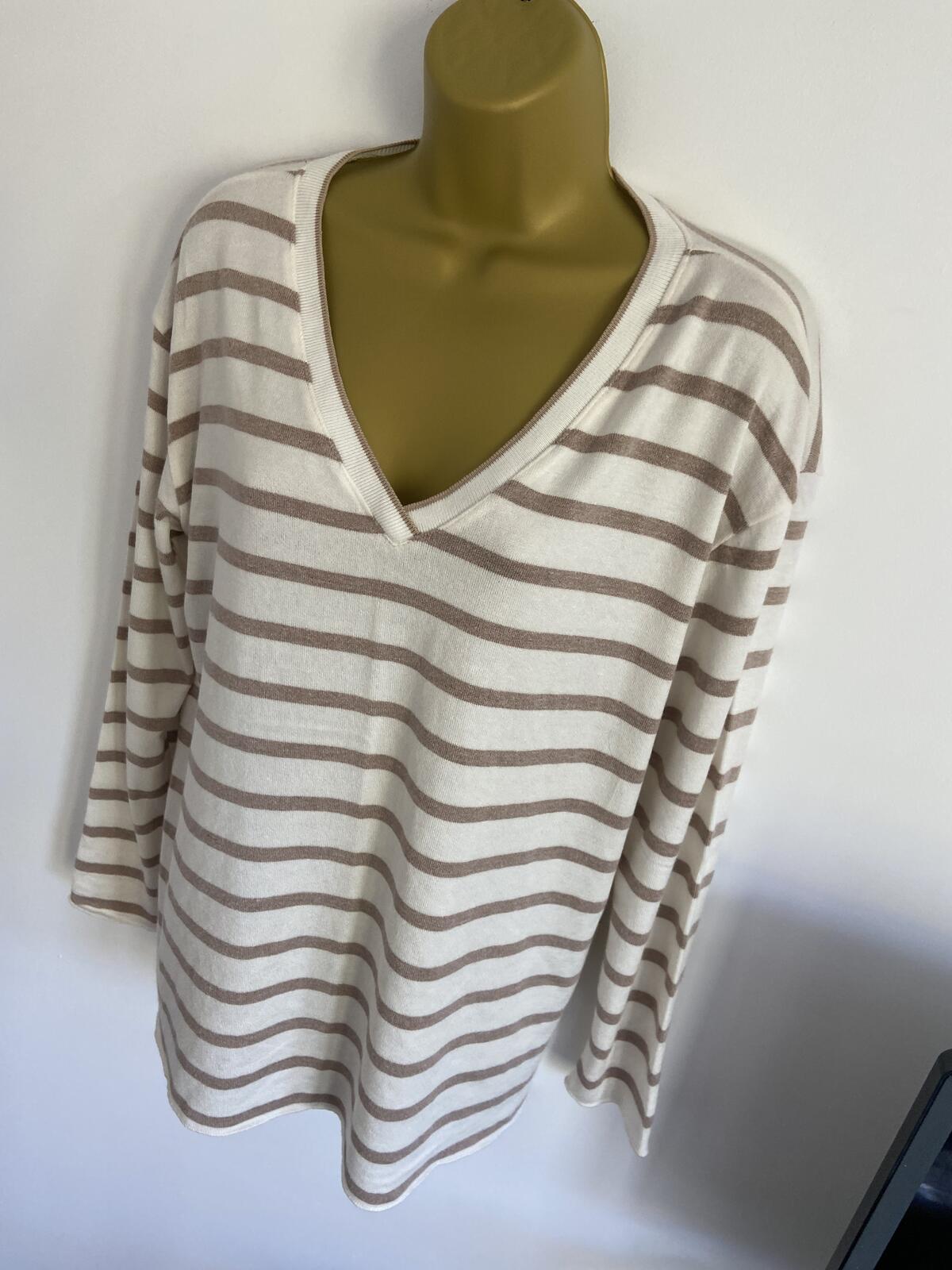 Made in Italy Cream and Brown Striped V-Neck Jumper - Size 14