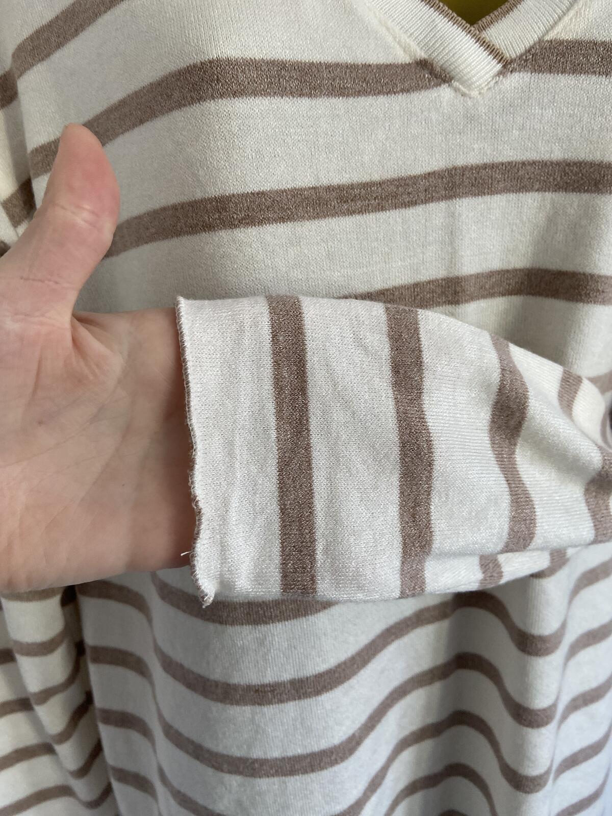 Made in Italy Cream and Brown Striped V-Neck Jumper - Size 14