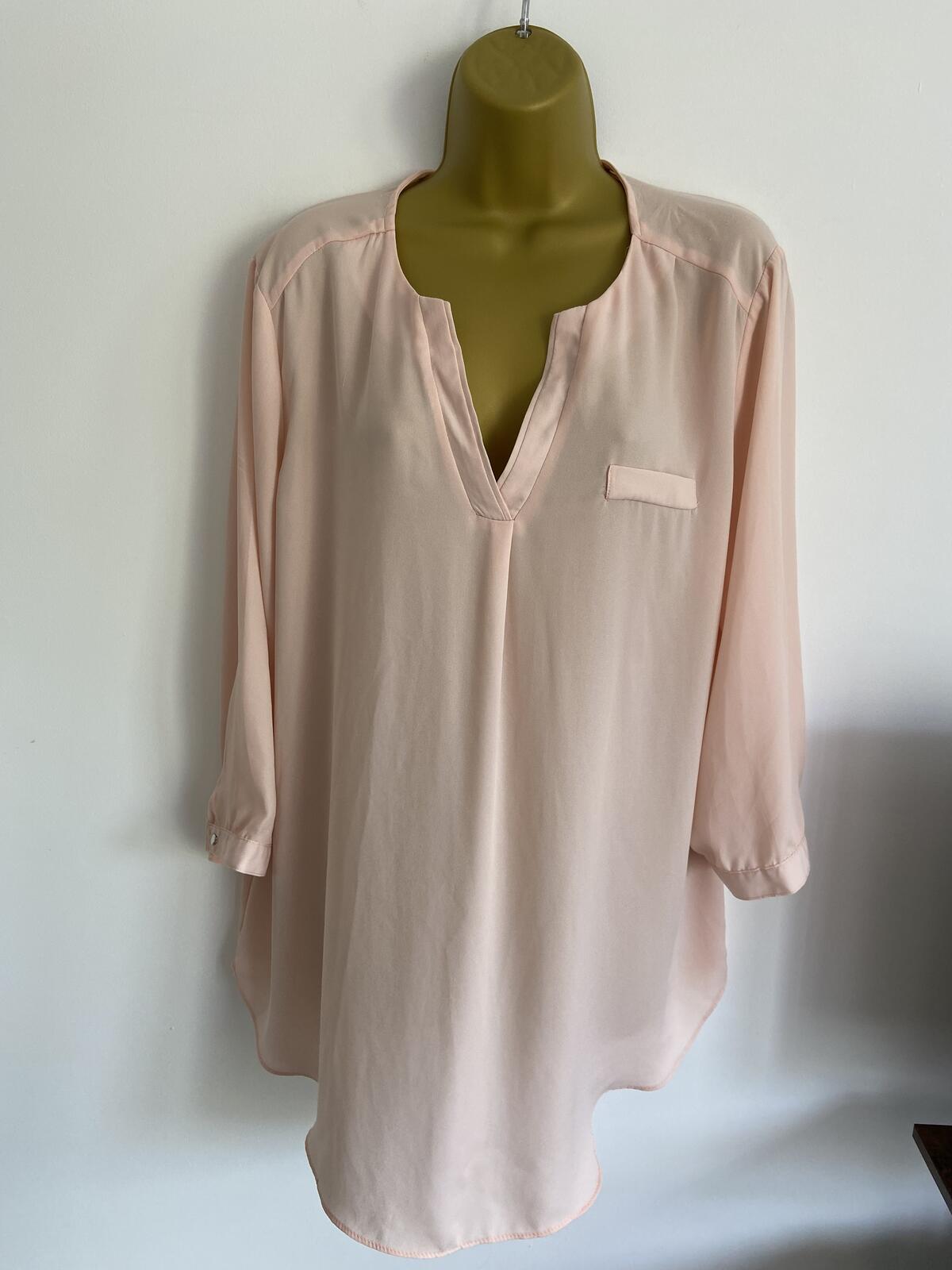 Sami & Jo Peach Sheer 3/4 Sleeve V-Neck Blouse - Size Extra Large