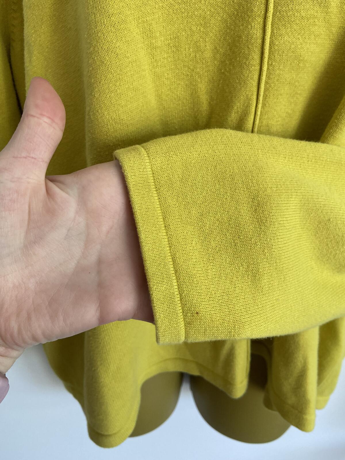 Marble Lime Yellow 100% Cotton V-Neck Jumper with Buckle Sleeves - Size Large