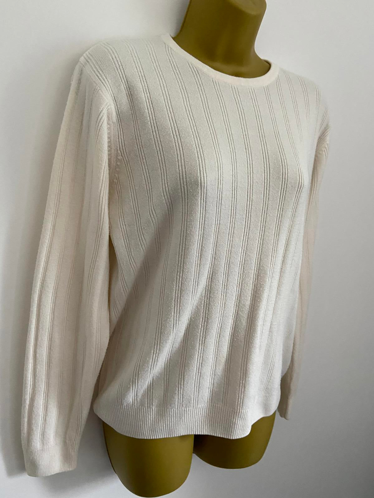 Berkertex Size 10-12 Off-White Ribbed Knit Jumper Crew Neck