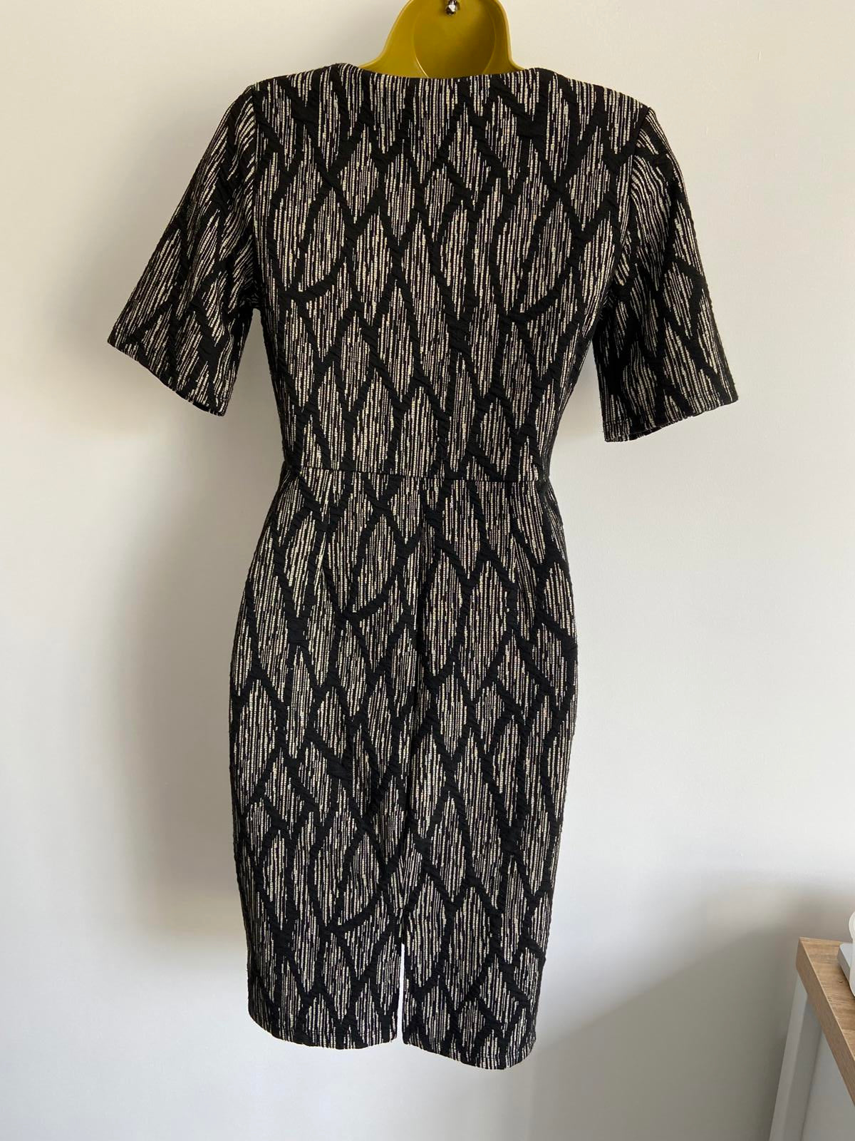 Florence & Fred (F&F) Size 6 Black & Gold Dress