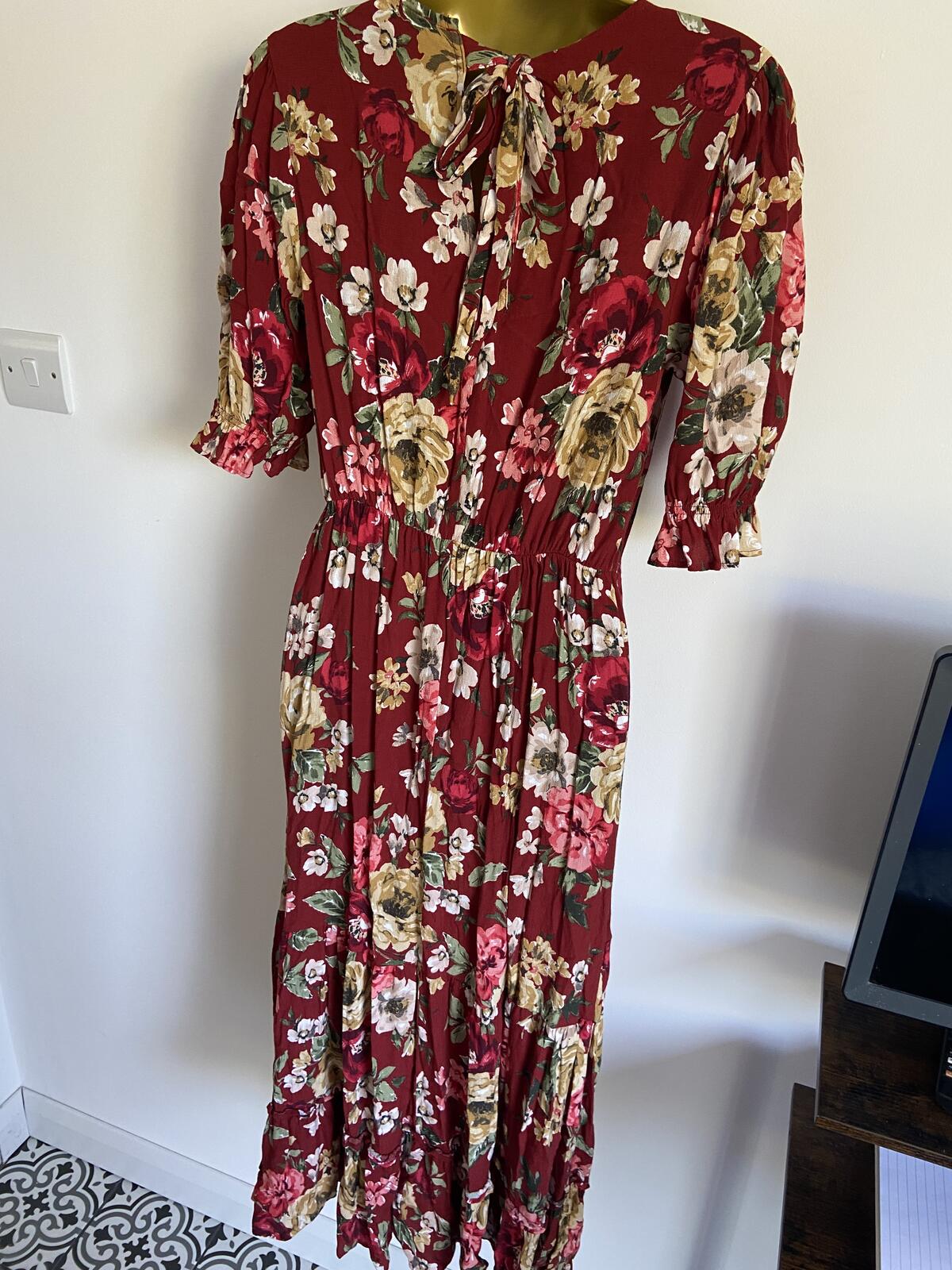 F&F UK 8 Red Floral Maxi Summer Dress V-Neck Puff Sleeve Viscose Floaty