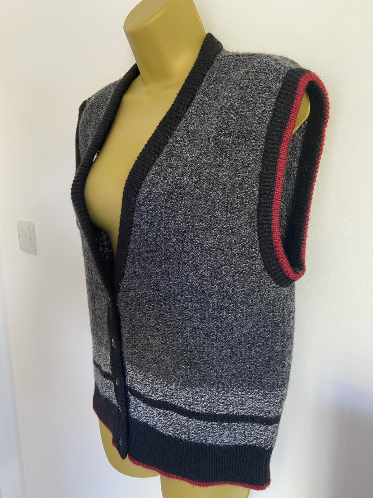 Dereta Grey, Black & Red Knitted Sleeveless Cardigan Vest - Size Large
