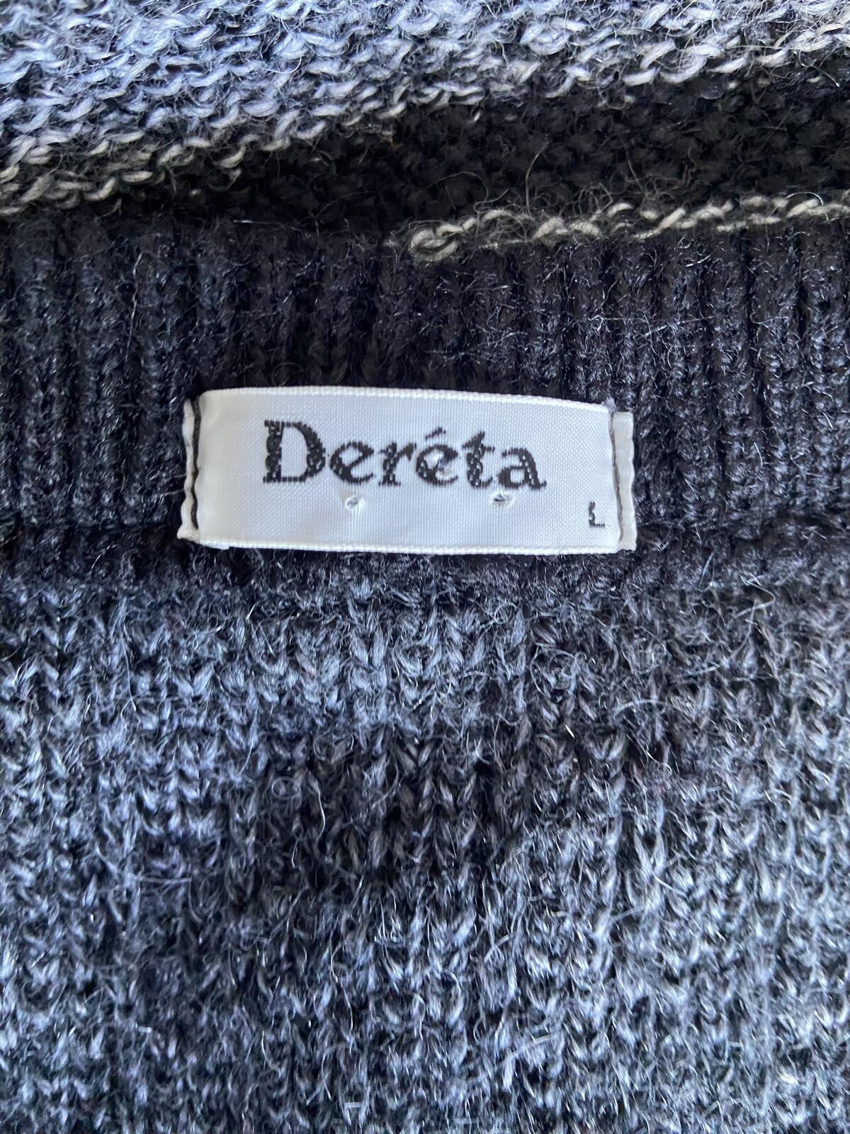 Dereta Grey, Black & Red Knitted Sleeveless Cardigan Vest - Size Large