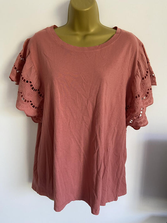 Actuelle White Cotton T-Shirt with Embroidered Mesh Sleeves - Size 14/16