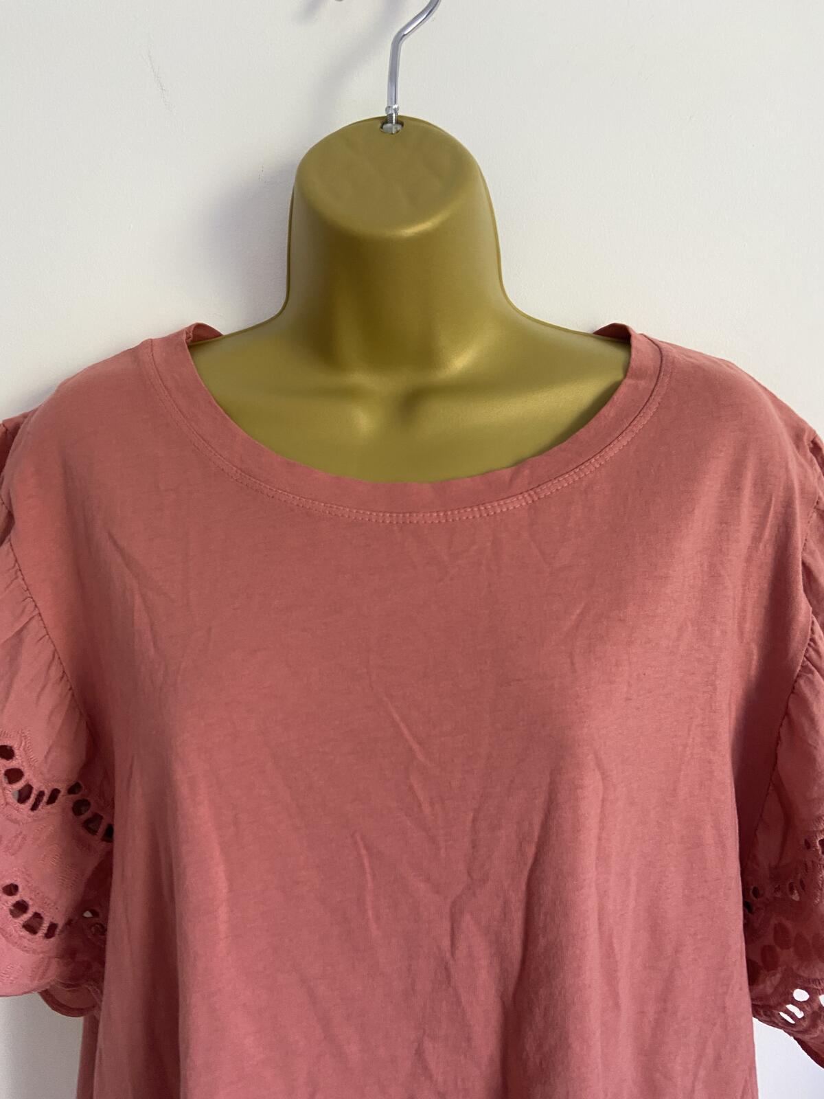 Actuelle White Cotton T-Shirt with Embroidered Mesh Sleeves - Size 14/16