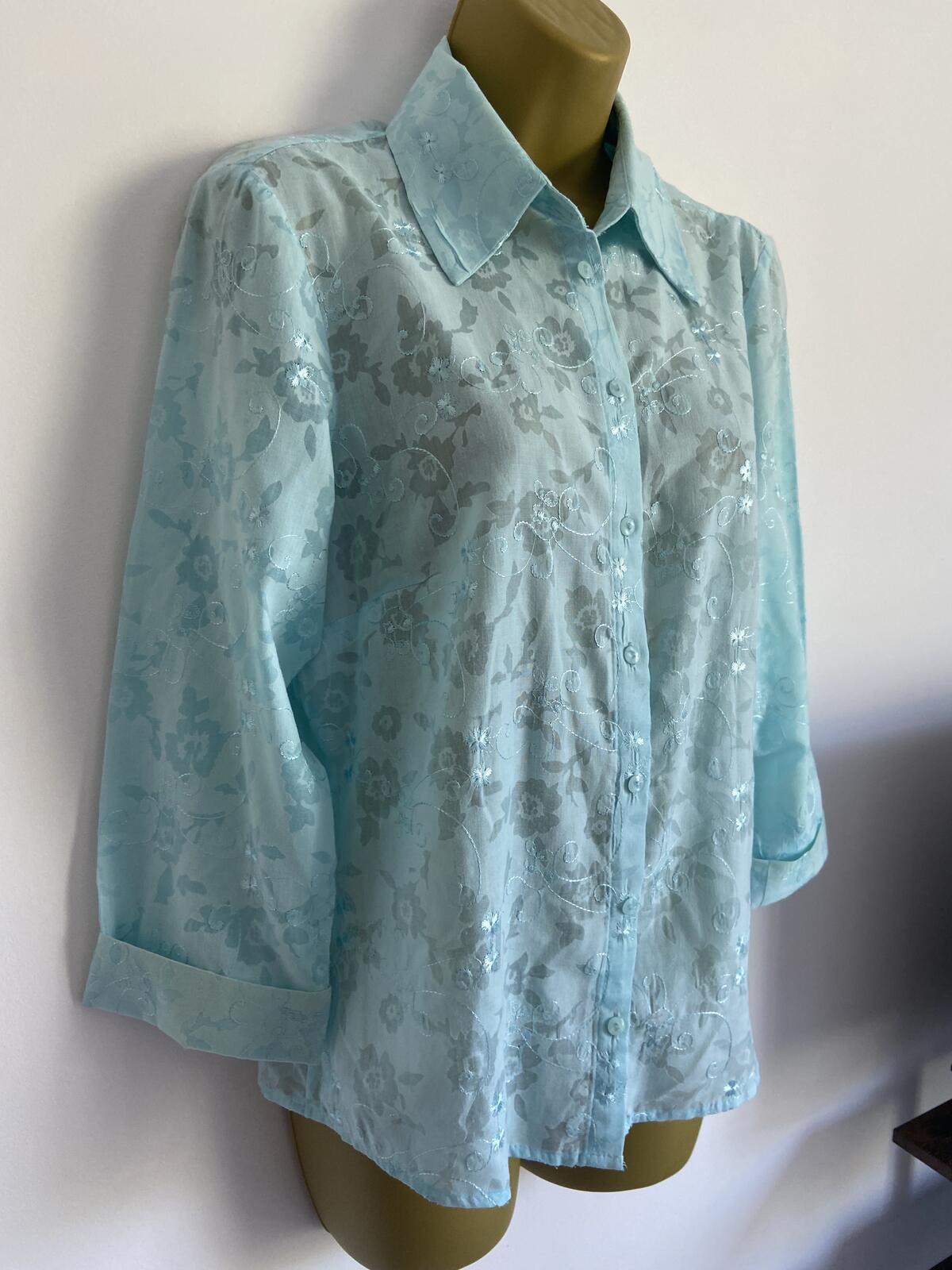 Papaya Turquoise Floral Embroidered 3/4 Sleeve Blouse - Size 14
