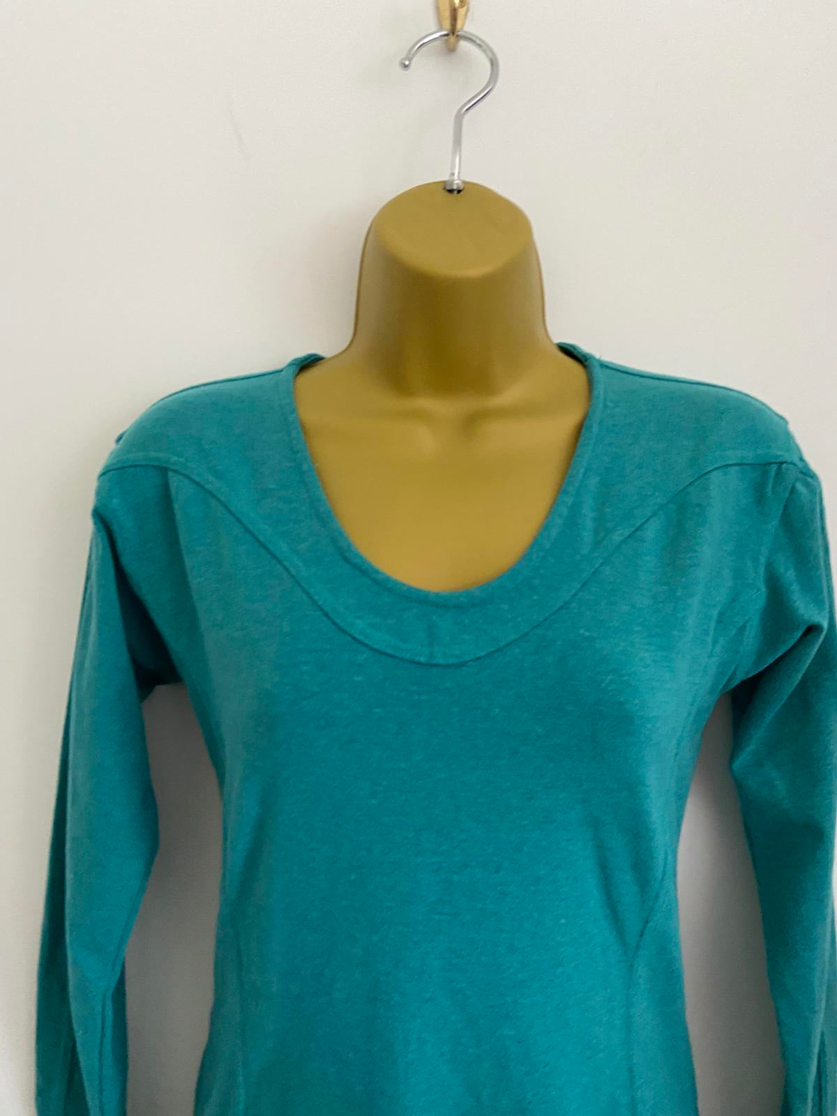 Ellesse Size 46 Turquoise Long Sleeve Top UK 8-10 Sportswear