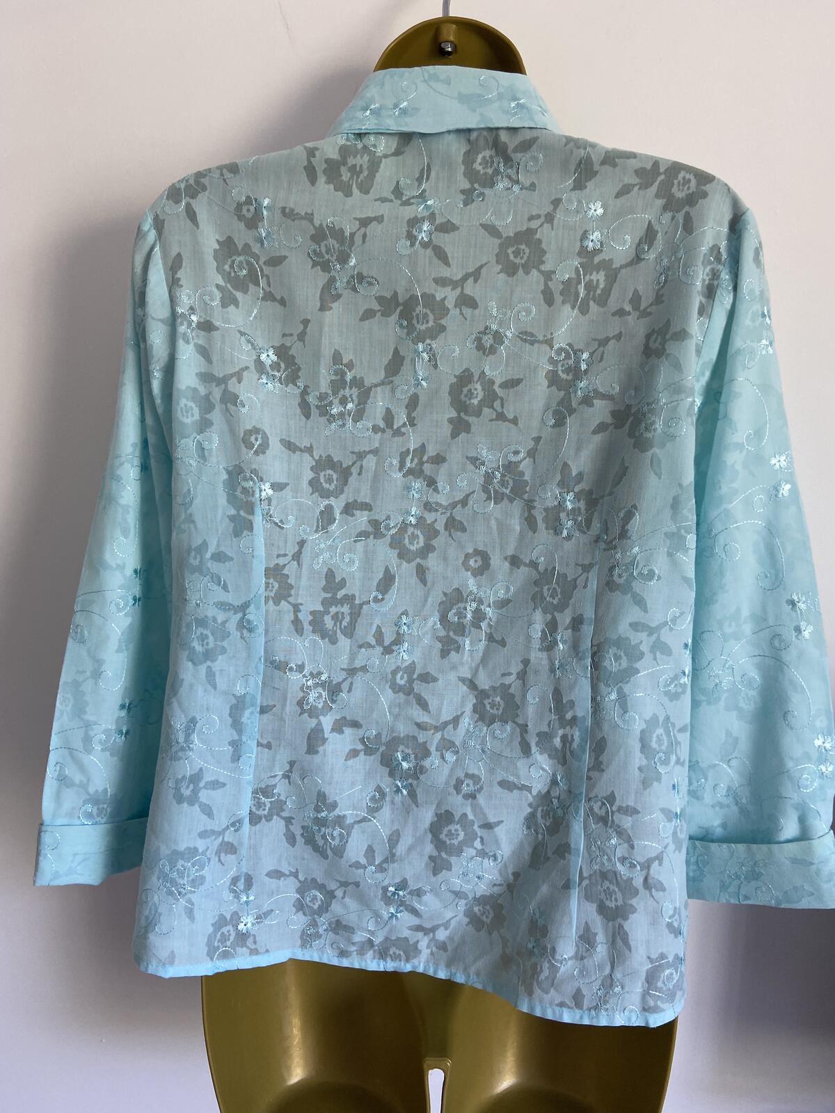 Papaya Turquoise Floral Embroidered 3/4 Sleeve Blouse - Size 14