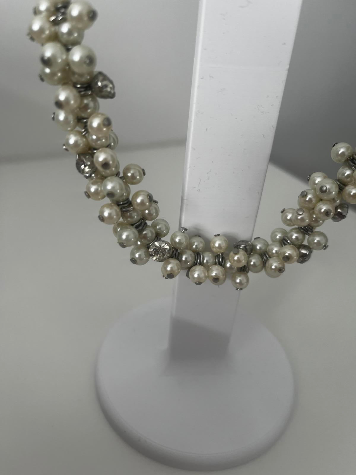 Elegant Cluster Pearl and Crystal Necklace