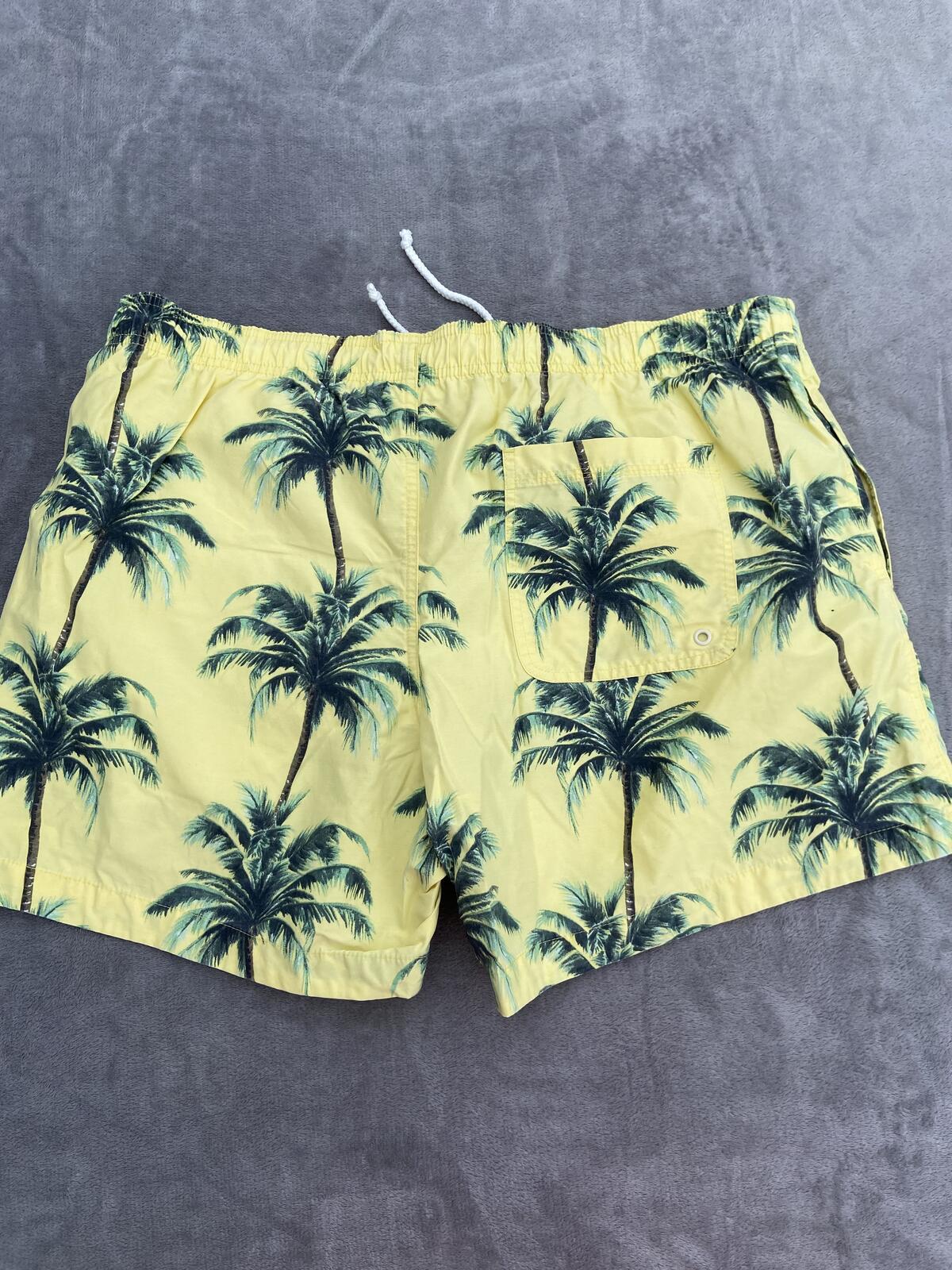 D&H Men's Yellow Palm Tree Print Swim Shorts Trunks Size XL