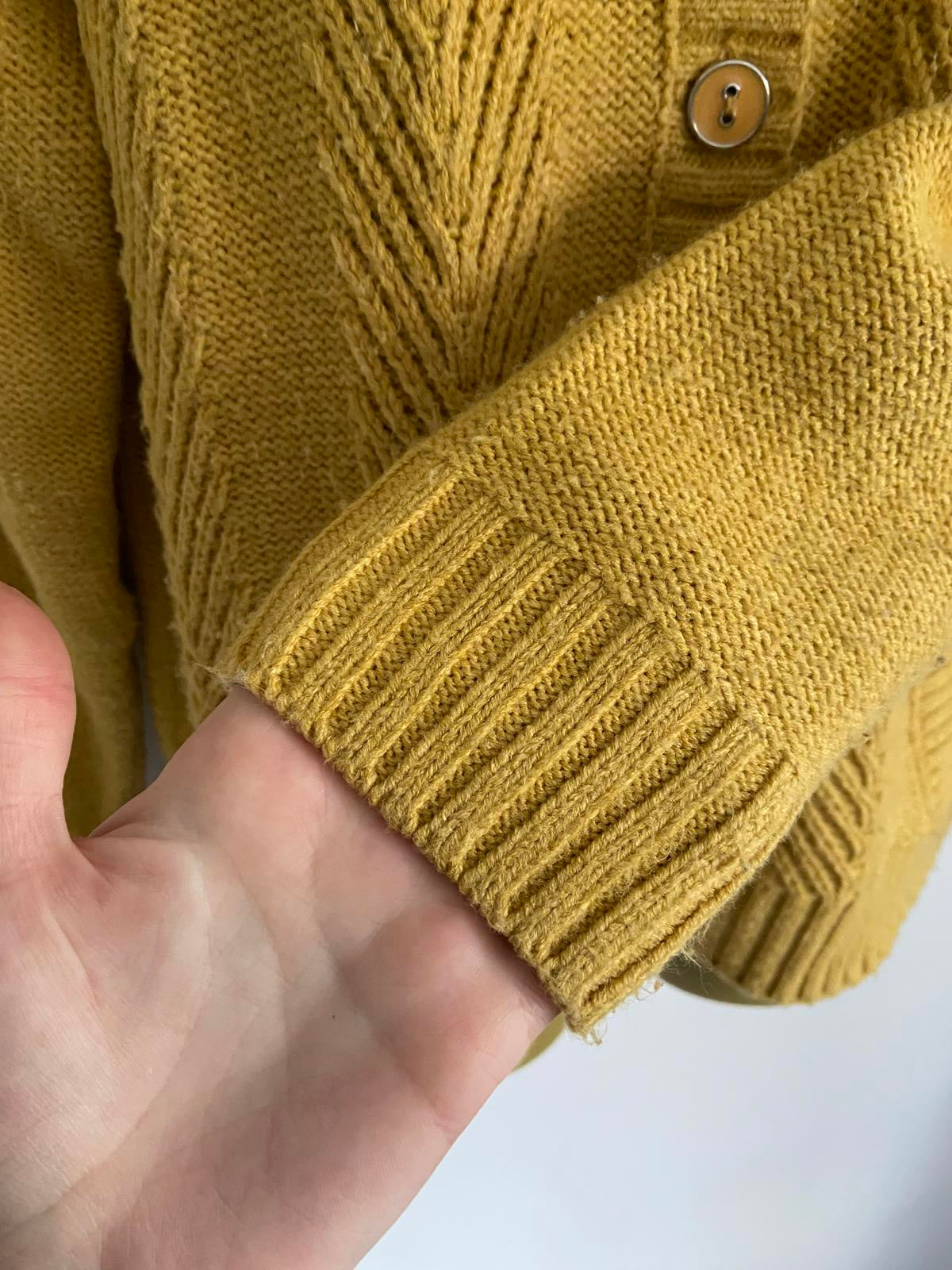 Honor Millburn Size 10-12 Mustard Yellow Chunky Knit Cardigan Pockets Warm
