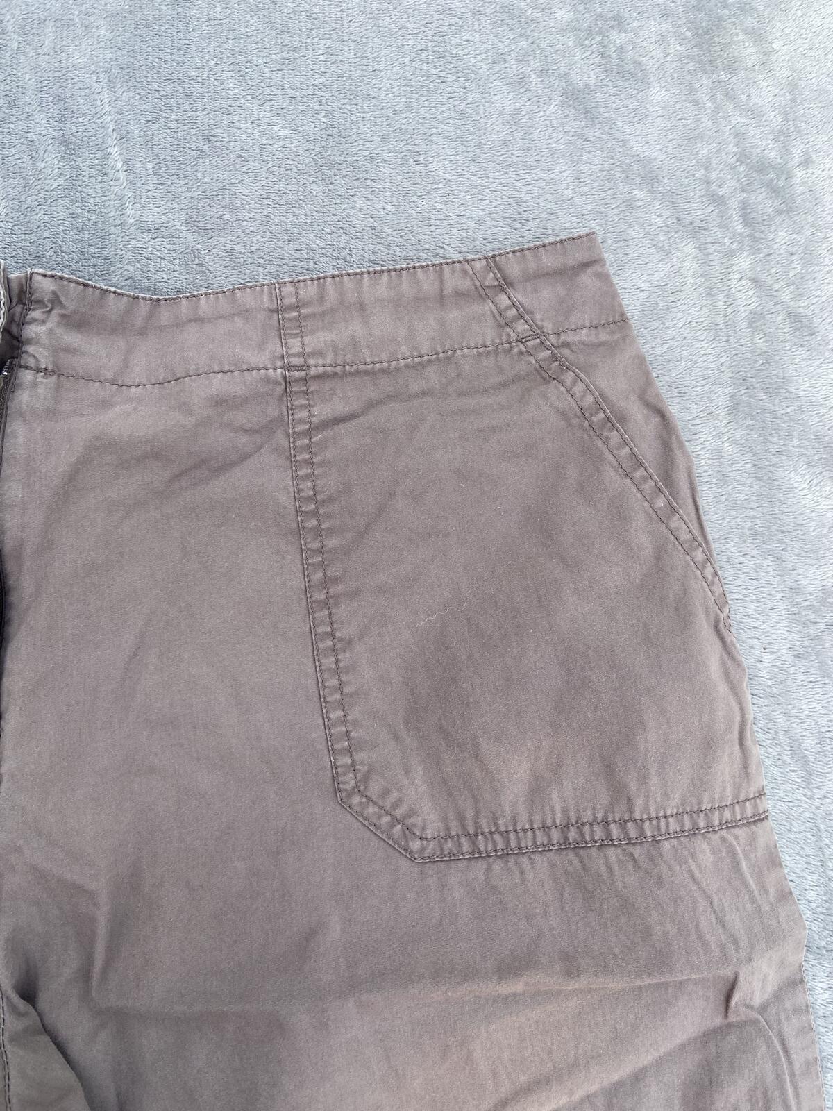 BM Brown 100% Cotton Lightweight Elastic Back Shorts - Size 16
