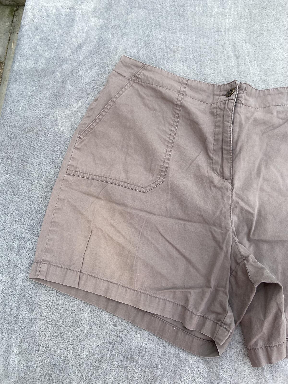 BM Brown 100% Cotton Lightweight Elastic Back Shorts - Size 16
