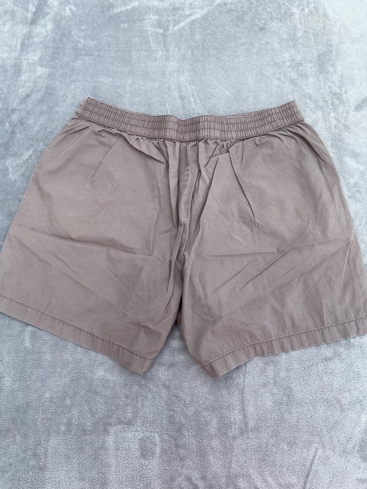 BM Brown 100% Cotton Lightweight Elastic Back Shorts - Size 16