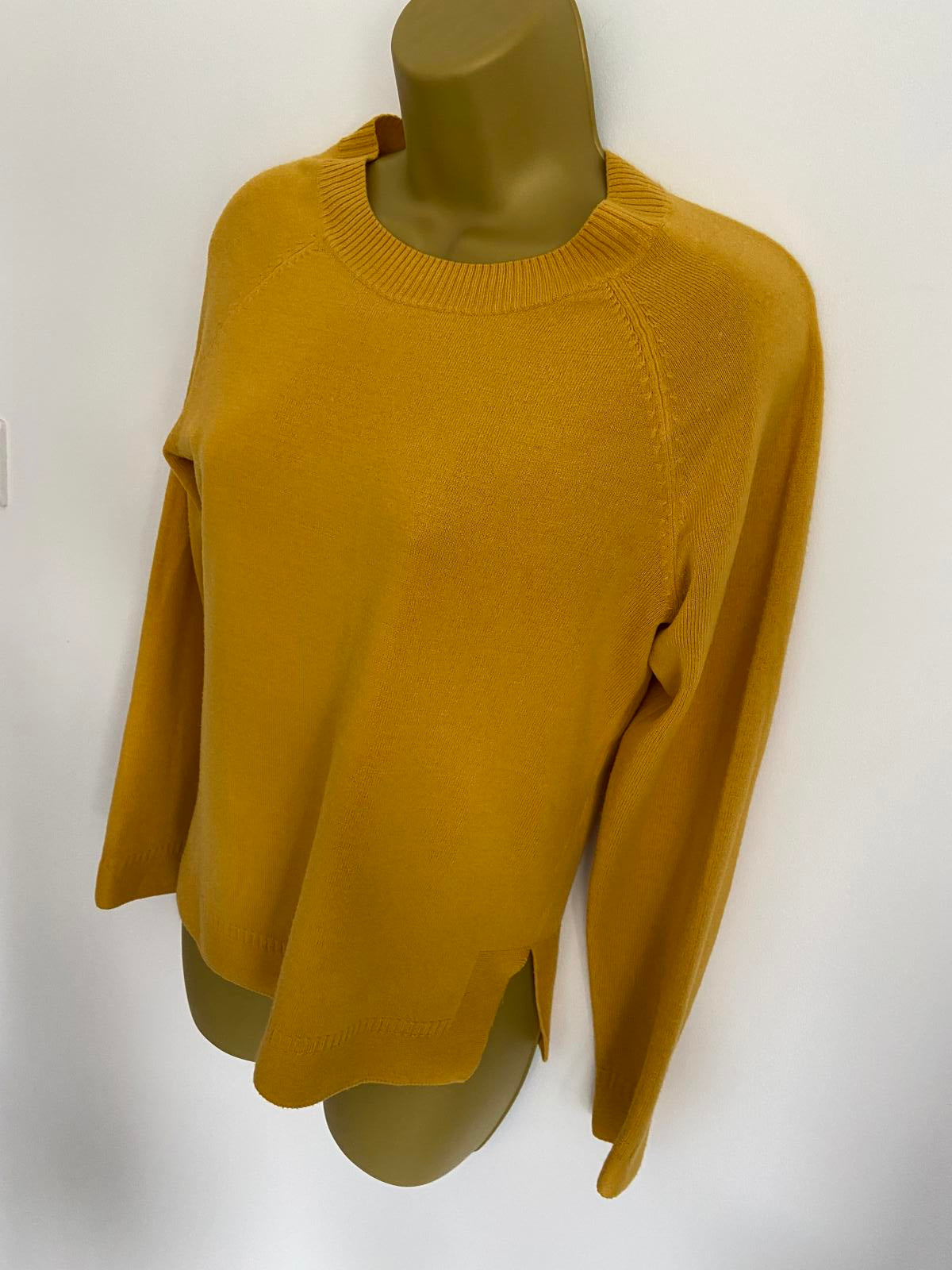 TU Size 8 Mustard Yellow Lightweight Fine Knit Sweater Raglan Sleeve Jumper