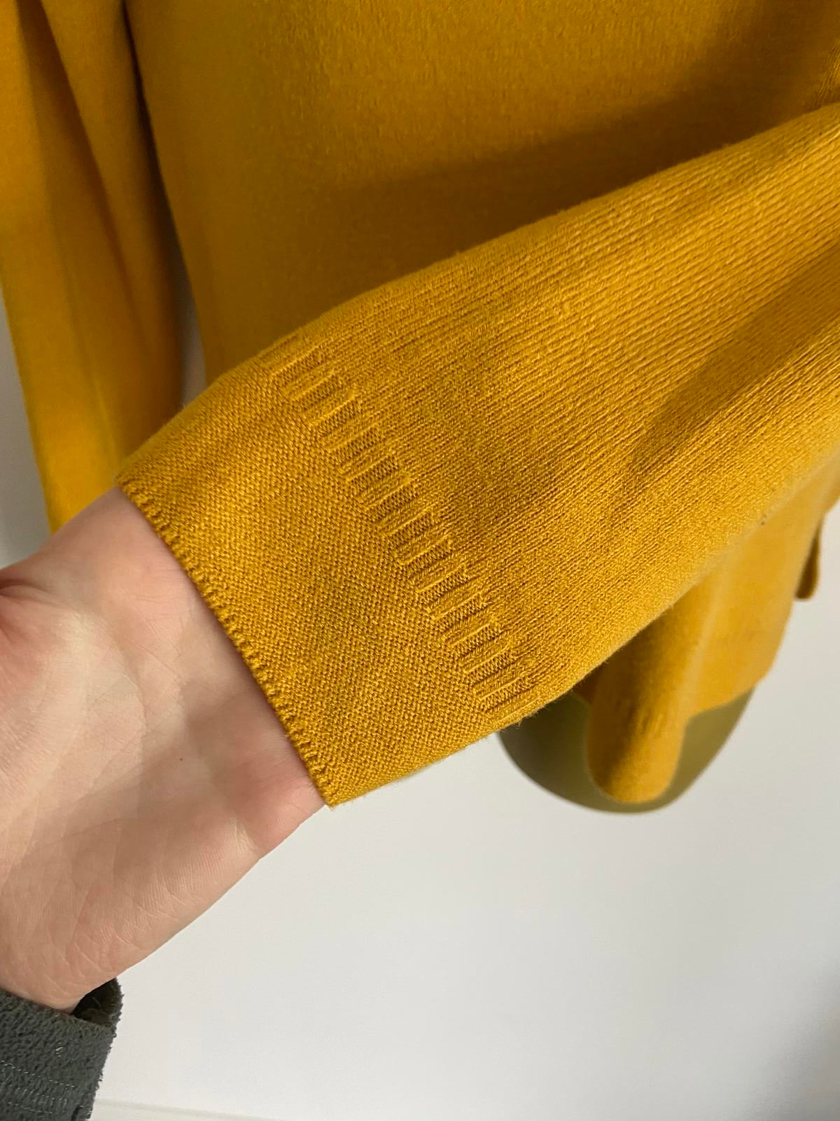 TU Size 8 Mustard Yellow Lightweight Fine Knit Sweater Raglan Sleeve Jumper