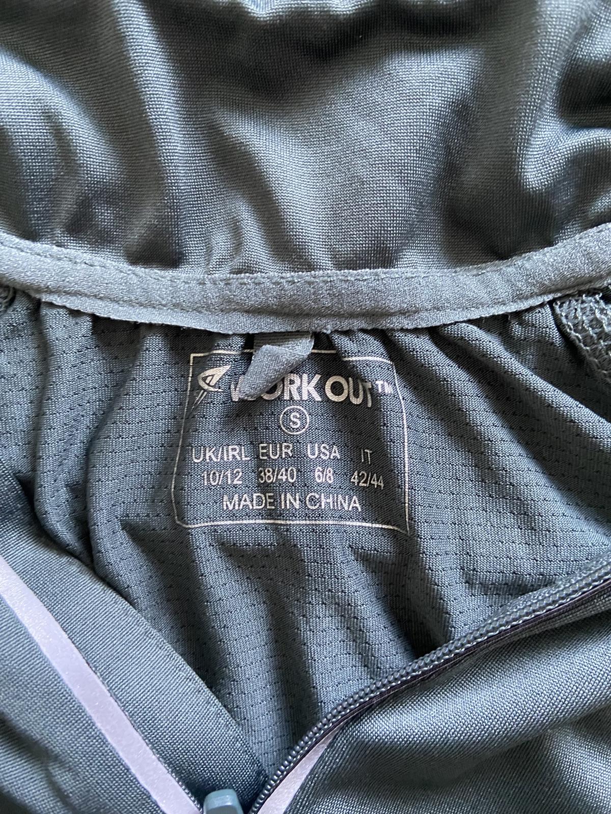 Workout Brand Size S 10-12 Green Quarter Zip Long Sleeve Activewear Top