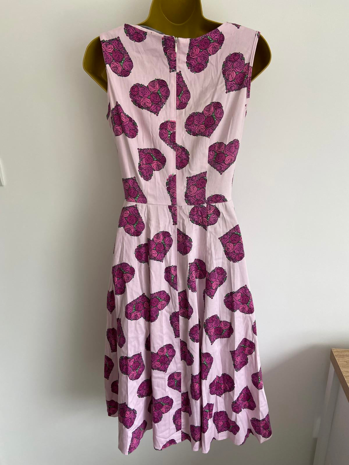 Lady Vintage Size 10 Pink Rose Heart Print Dress A-Line