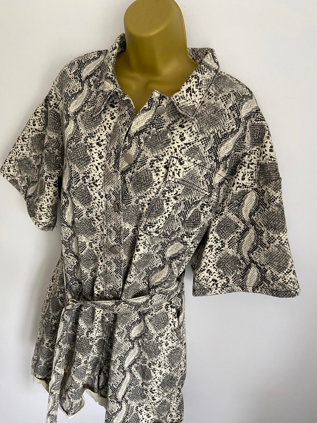 PrettyLittleThing Size 10 Cream Snakeskin Print Playsuit Jumpsuit With Belt