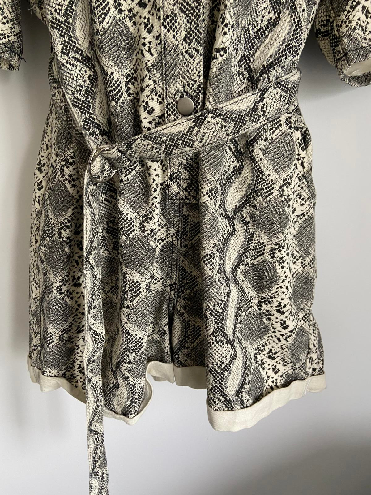 PrettyLittleThing Size 10 Cream Snakeskin Print Playsuit Jumpsuit With Belt