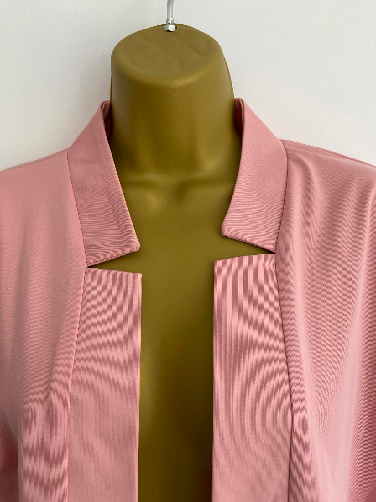 Size Medium Pink Lightweight Blazer Jacket with a Collar