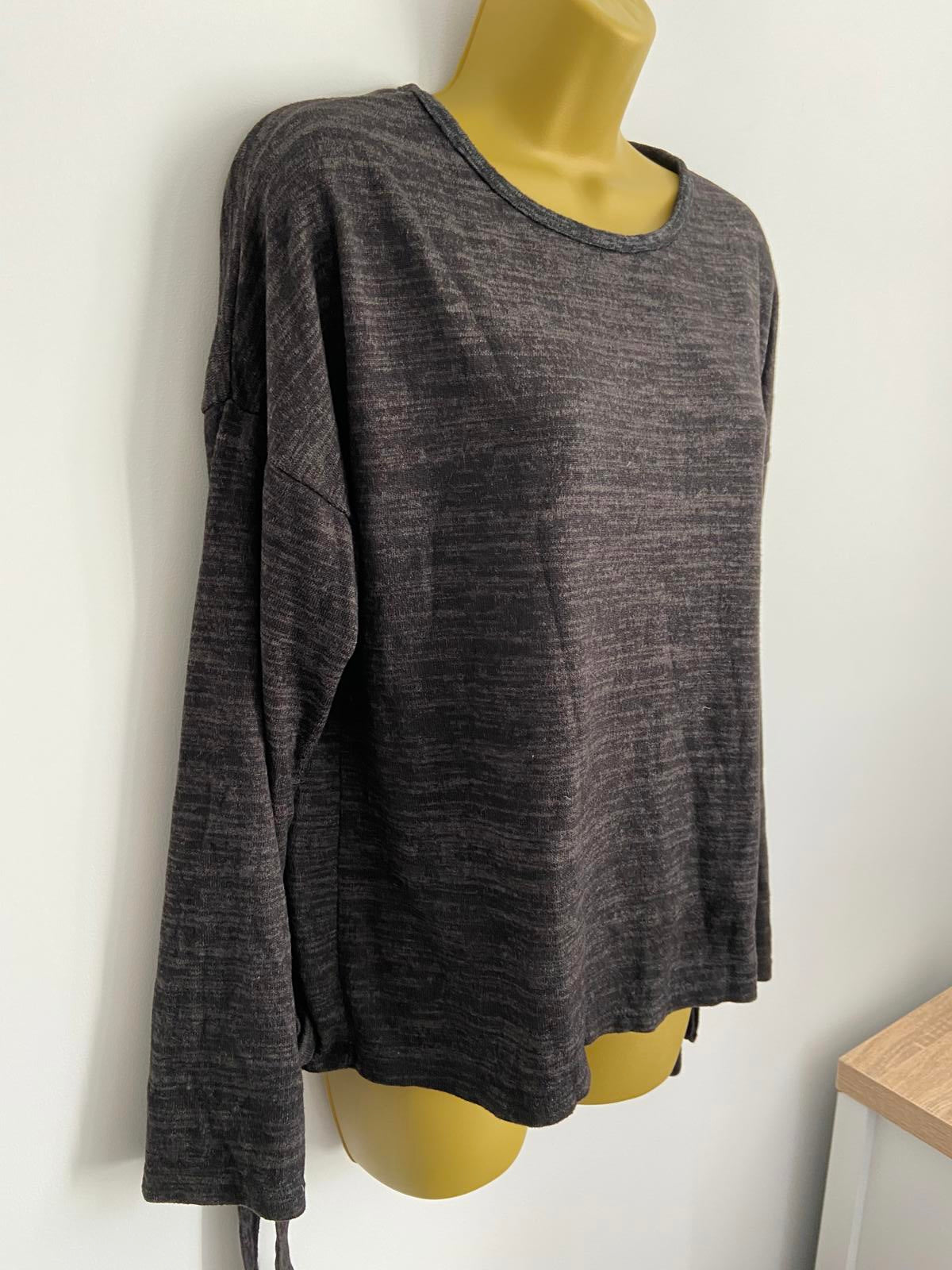 Boohoo Black Tie-Cuff Lightweight Sweater - Size M/L