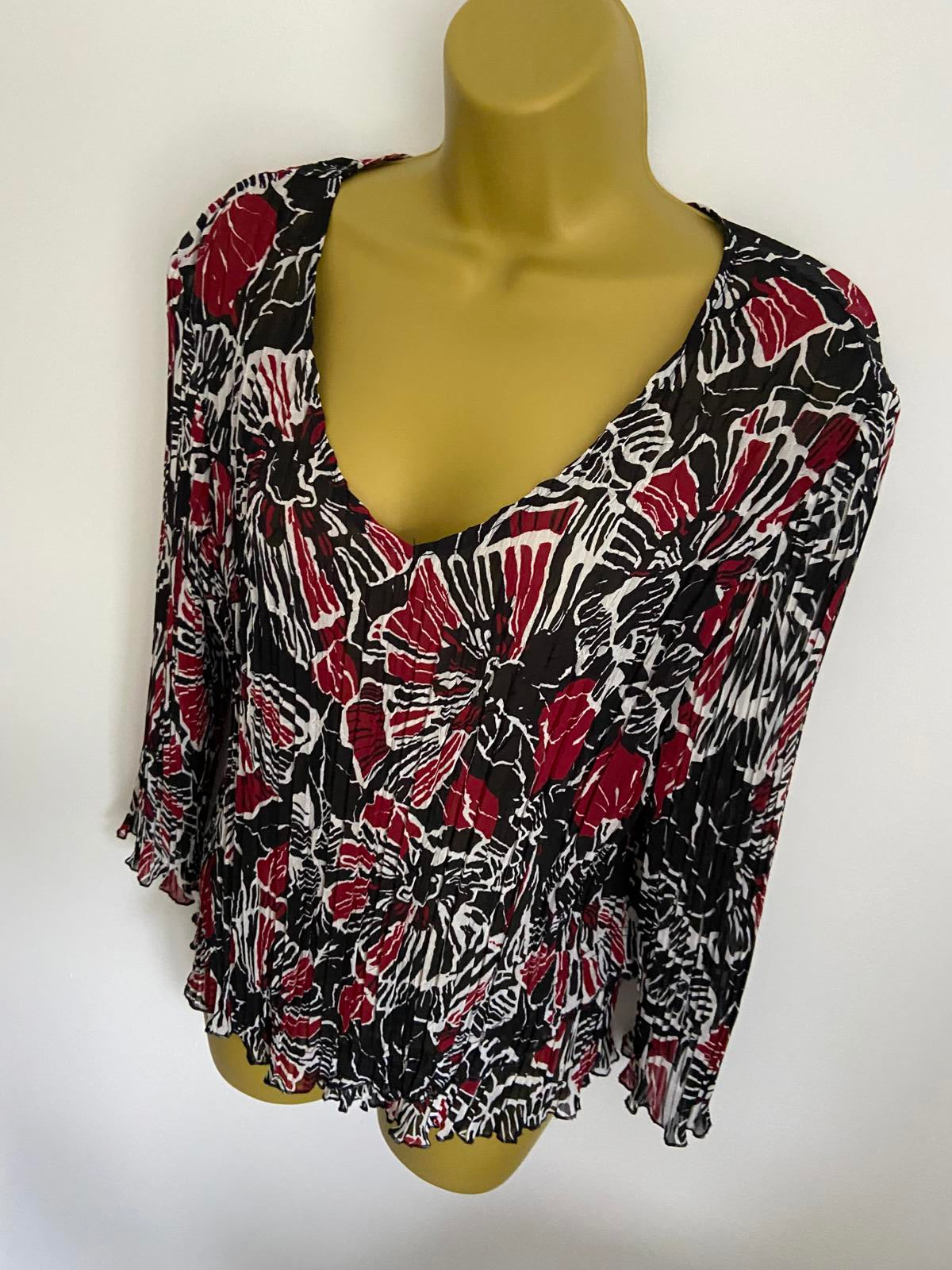 CC Size Medium Red White & Black Floral Crinkle Plisse V-Neck Sheer Blouse