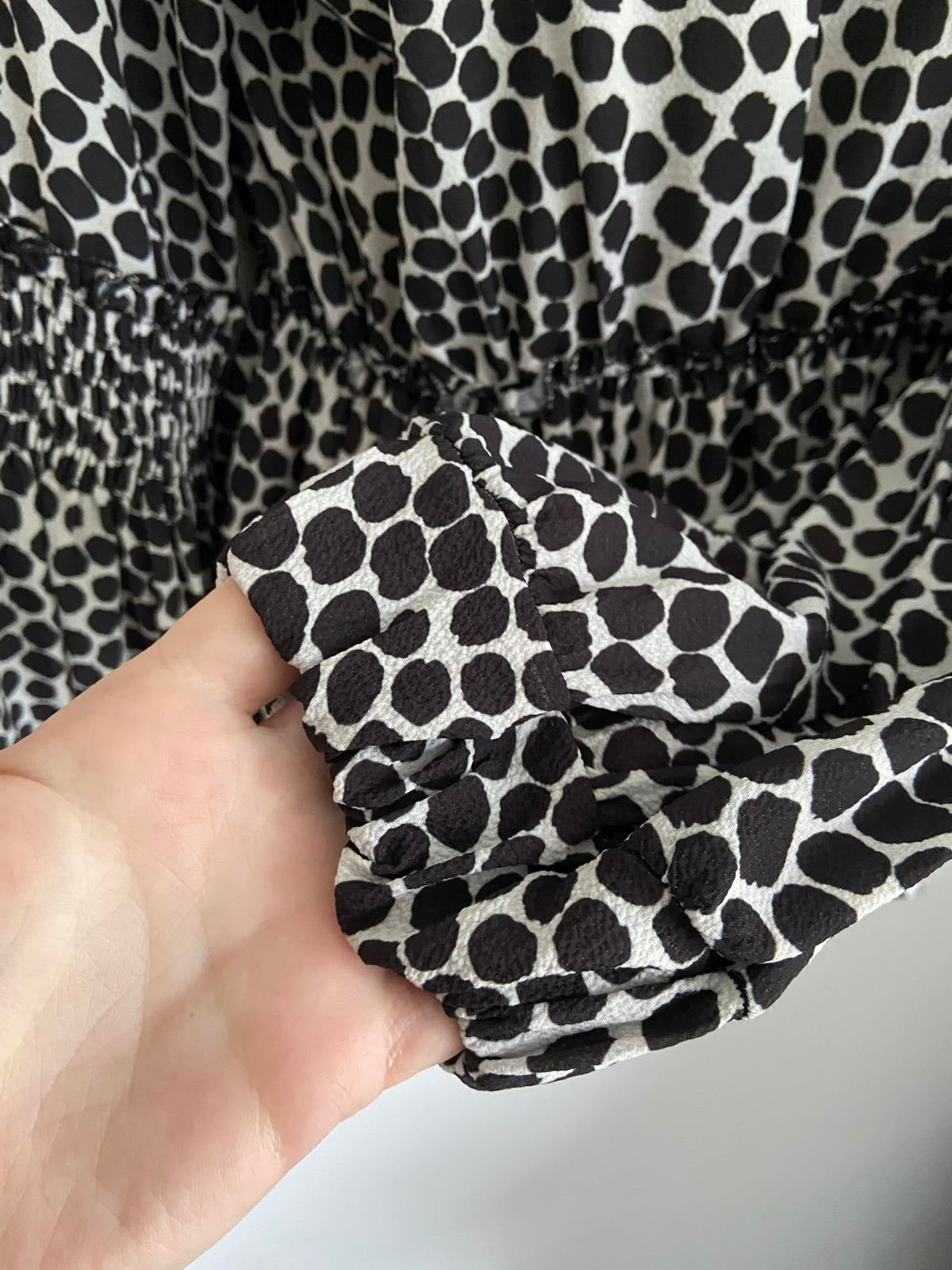 Boohoo Size 12 Black & White Polka Dot High Neck Blouse Long Puff Sleeve Top