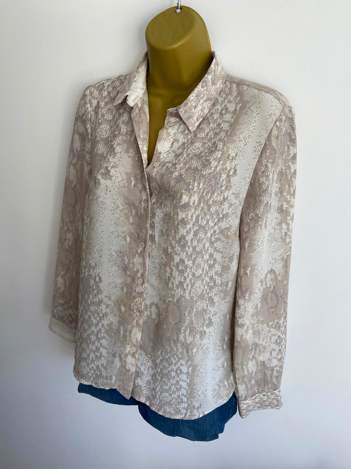 New Look Size 8 Snakeskin Print Shirt