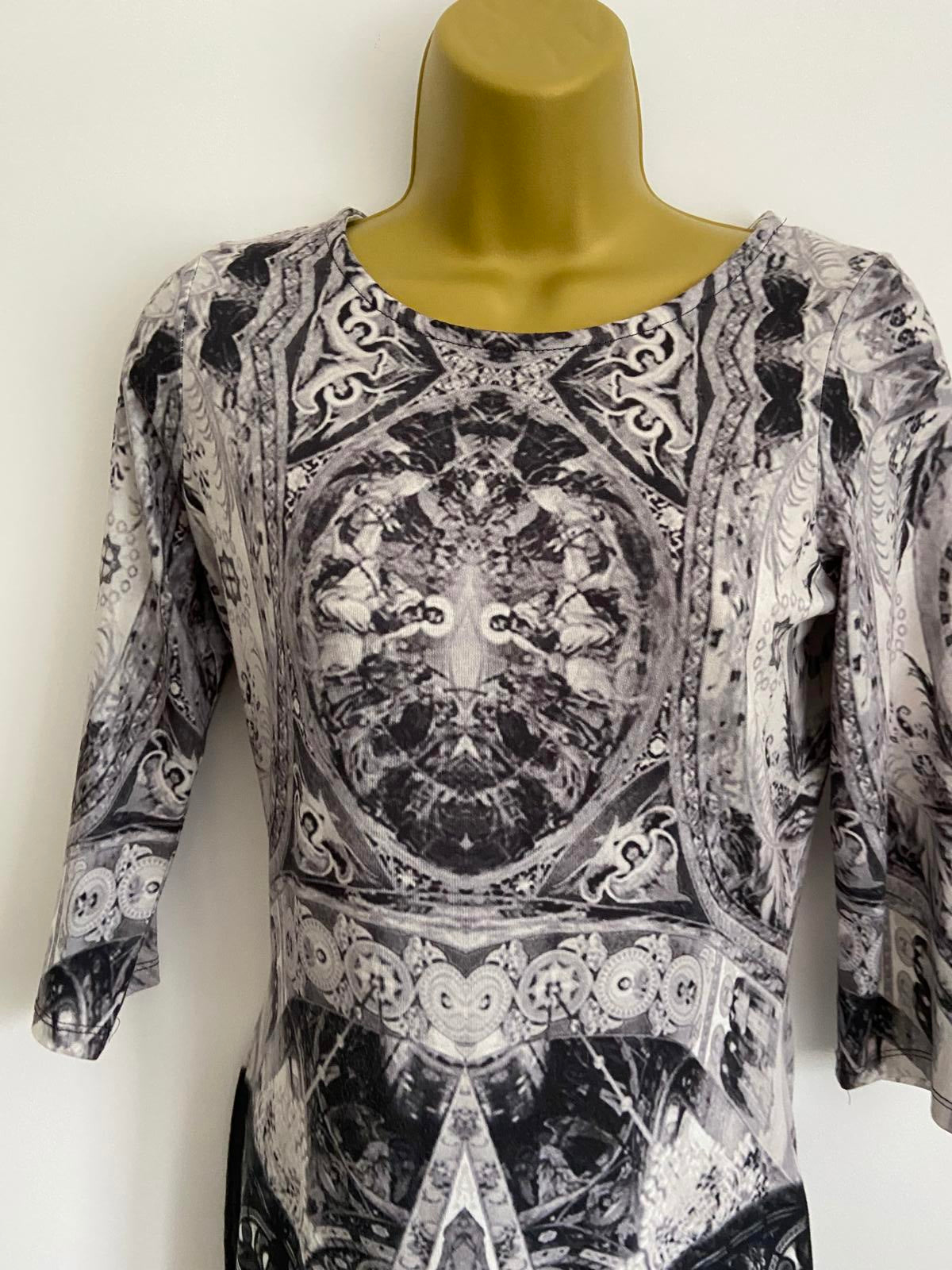 River Island Size 10 Black & White Stained Glass Church Print Midi T-Shirt Dress