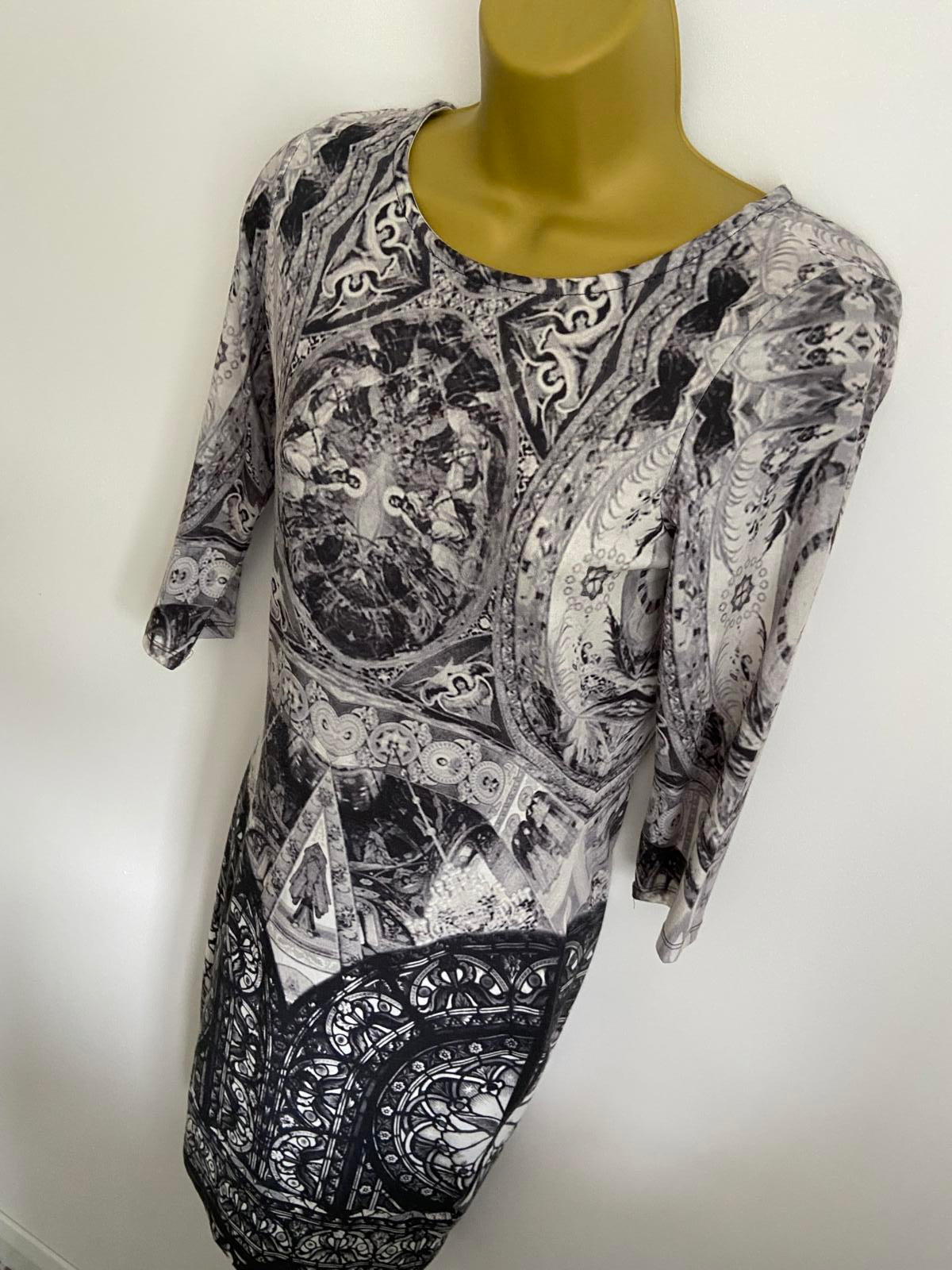 River Island Size 10 Black & White Stained Glass Church Print Midi T-Shirt Dress