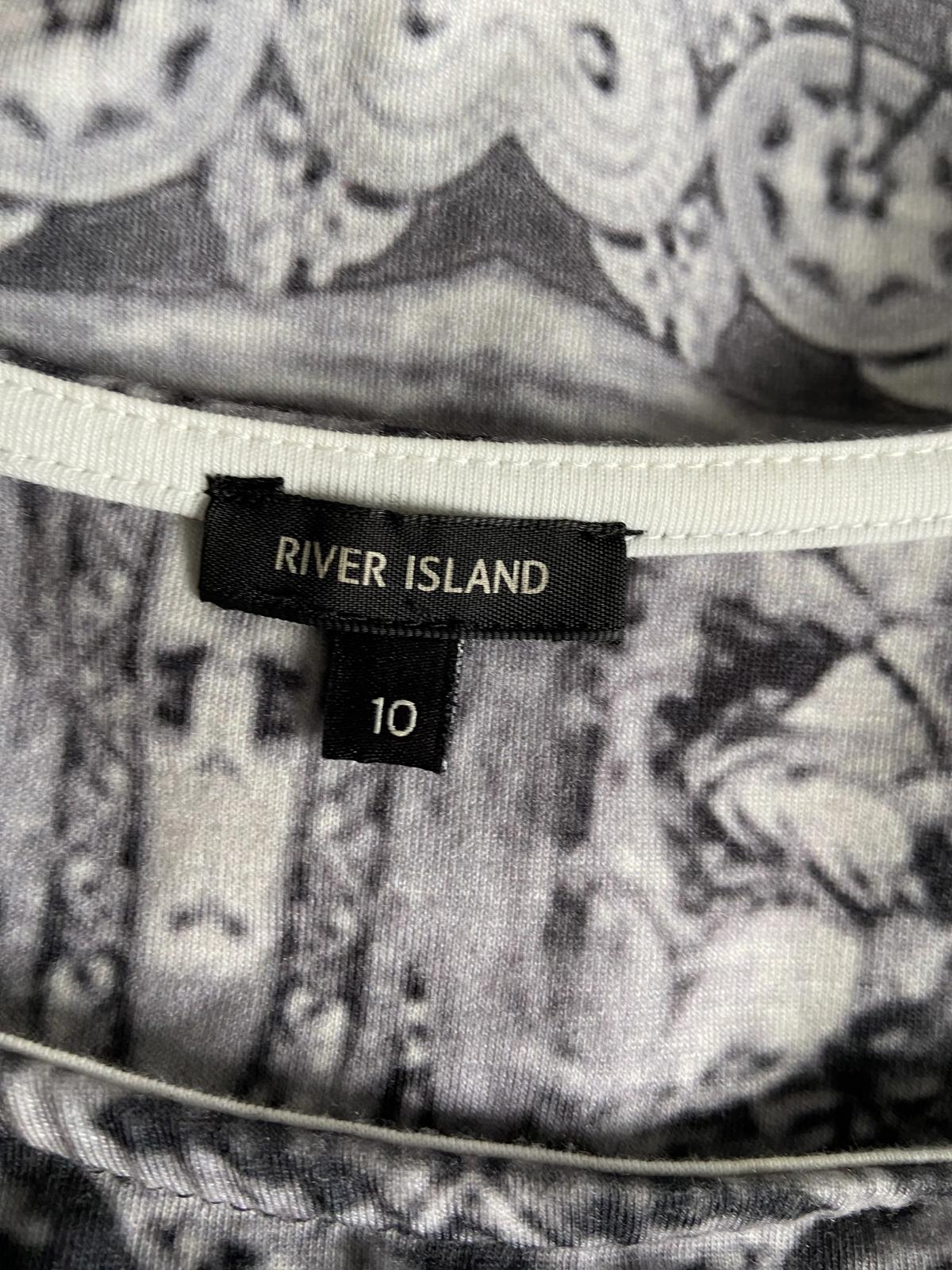 River Island Size 10 Black & White Stained Glass Church Print Midi T-Shirt Dress