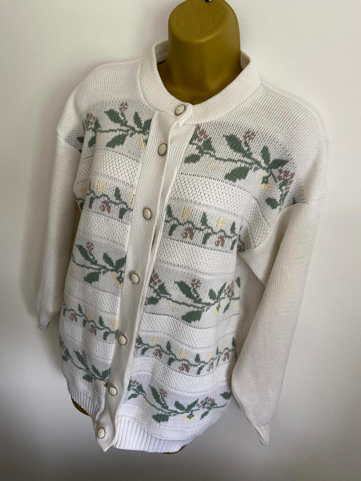 Vintage Cream White Floral Pattern Knitted Cardigan Medium Retro Chunky Button