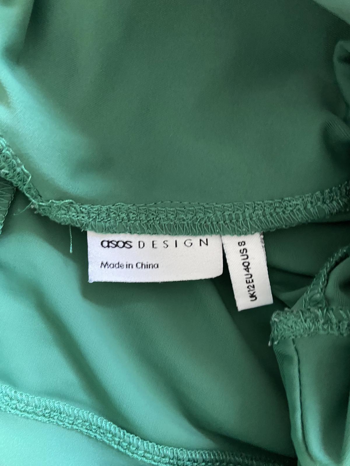 ASOS Size 12 Green Lycra Cycling Shorts Gym Yoga Mid-Thigh Activewear