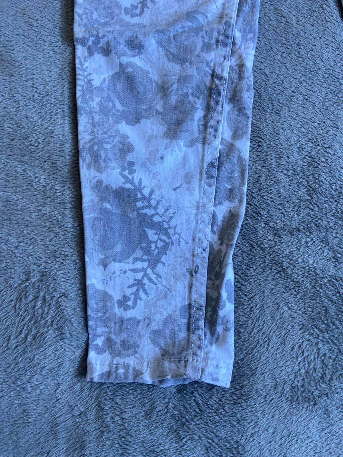 Tu Size 12 White & Grey Floral Denim Jeans Cropped Stretch Cotton Slim Leg