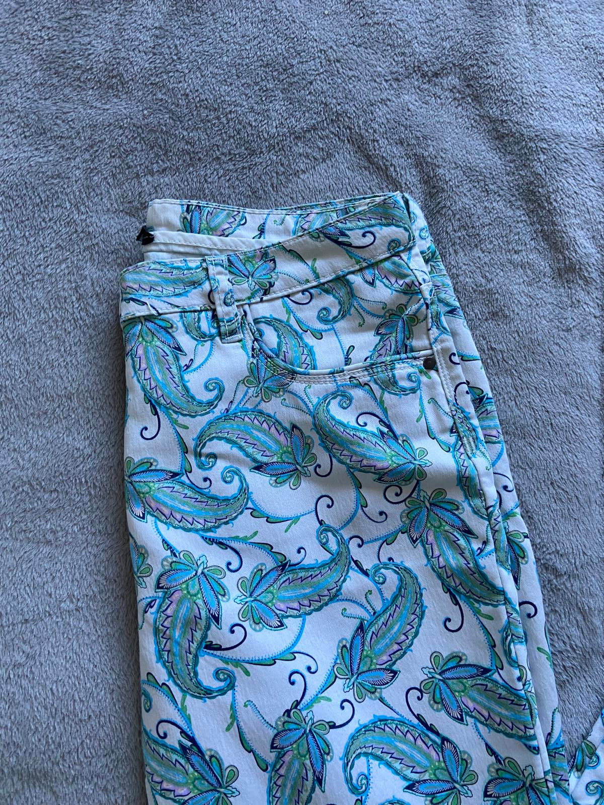 M&Co Size 12 White & Turquoise Paisley Floral Cotton Slim Leg Crop Jeans