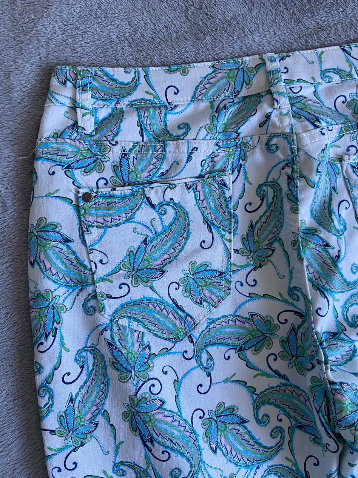 M&Co Size 12 White & Turquoise Paisley Floral Cotton Slim Leg Crop Jeans