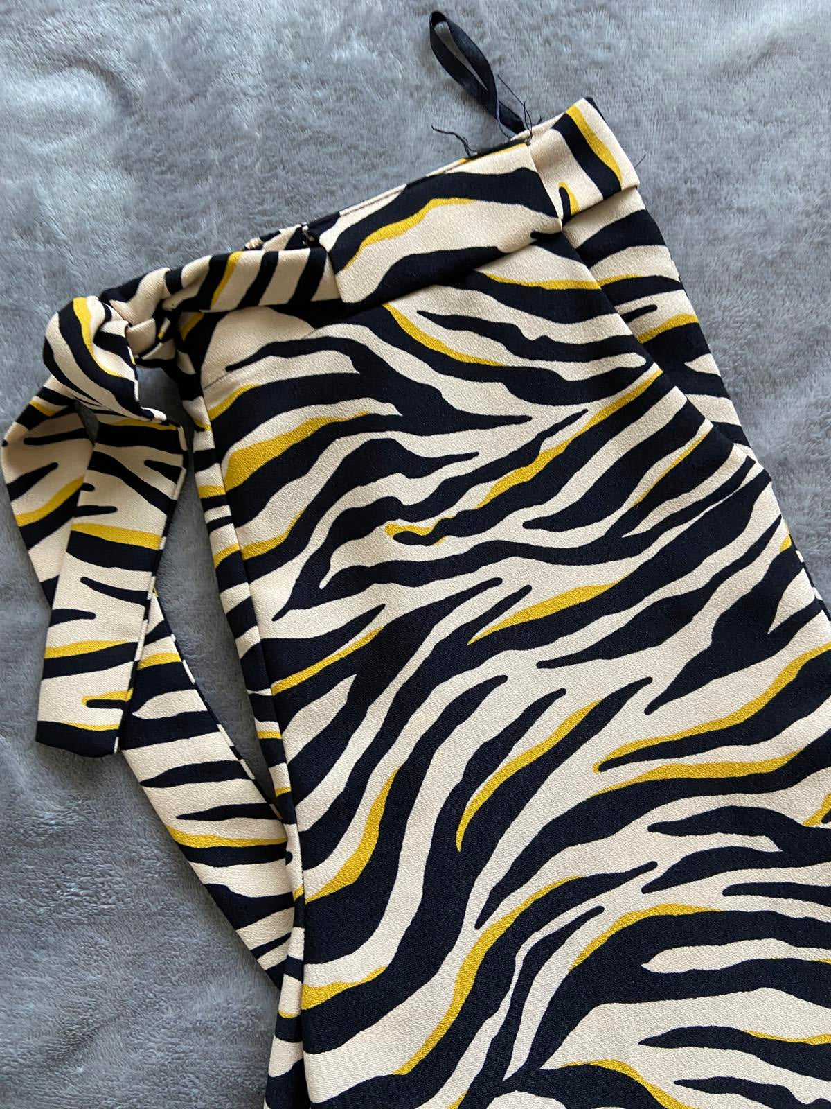 F&F Size 10 Zebra Print Trousers Beige Yellow Black Elasticated Waist Tie Front