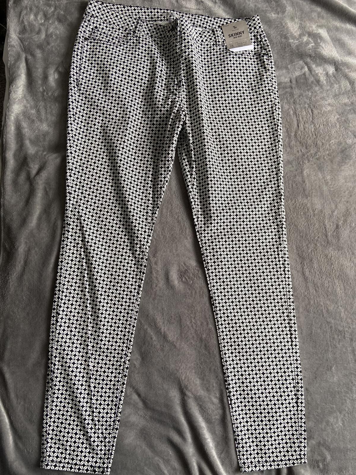 Tu Size 18 Long Black & White Geometric Print Skinny Cotton Stretch Trousers