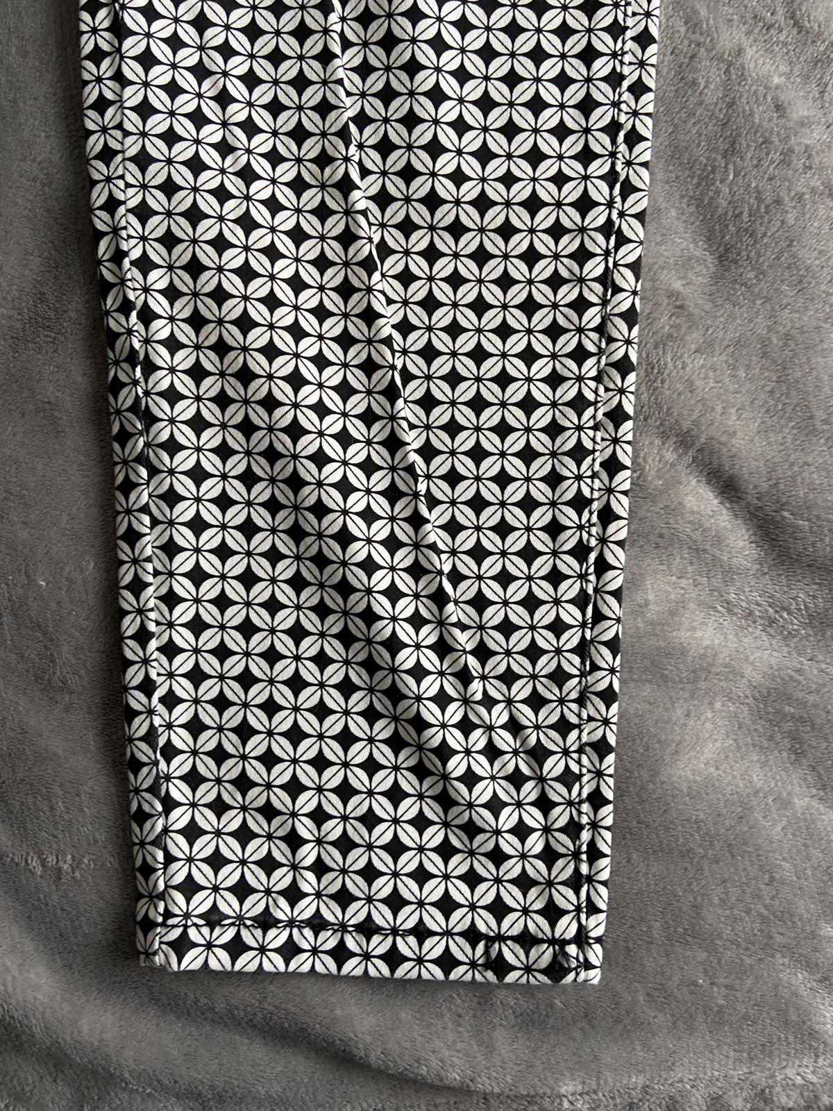 Tu Size 18 Long Black & White Geometric Print Skinny Cotton Stretch Trousers