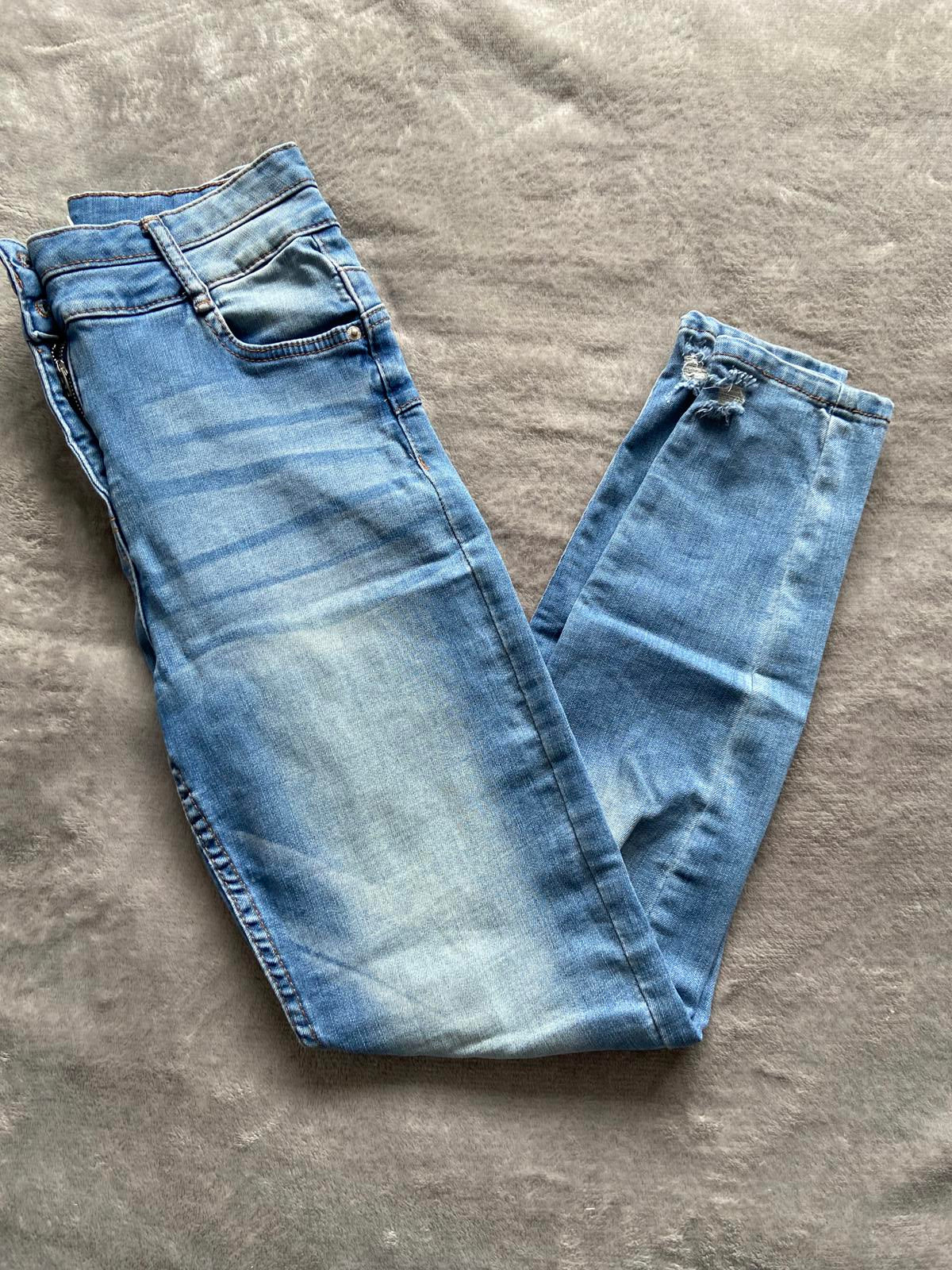 Papaya Size 8 Blue Distressed Skinny Jeans Frayed Ankle Detail 27.5" Leg